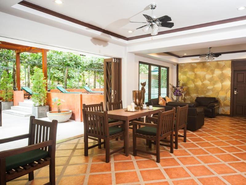 Aparthotel Ratana Hill