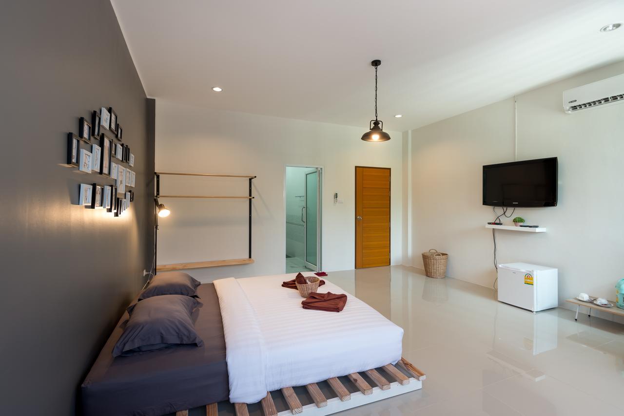 Hostel The Bunk Phuket Chalong