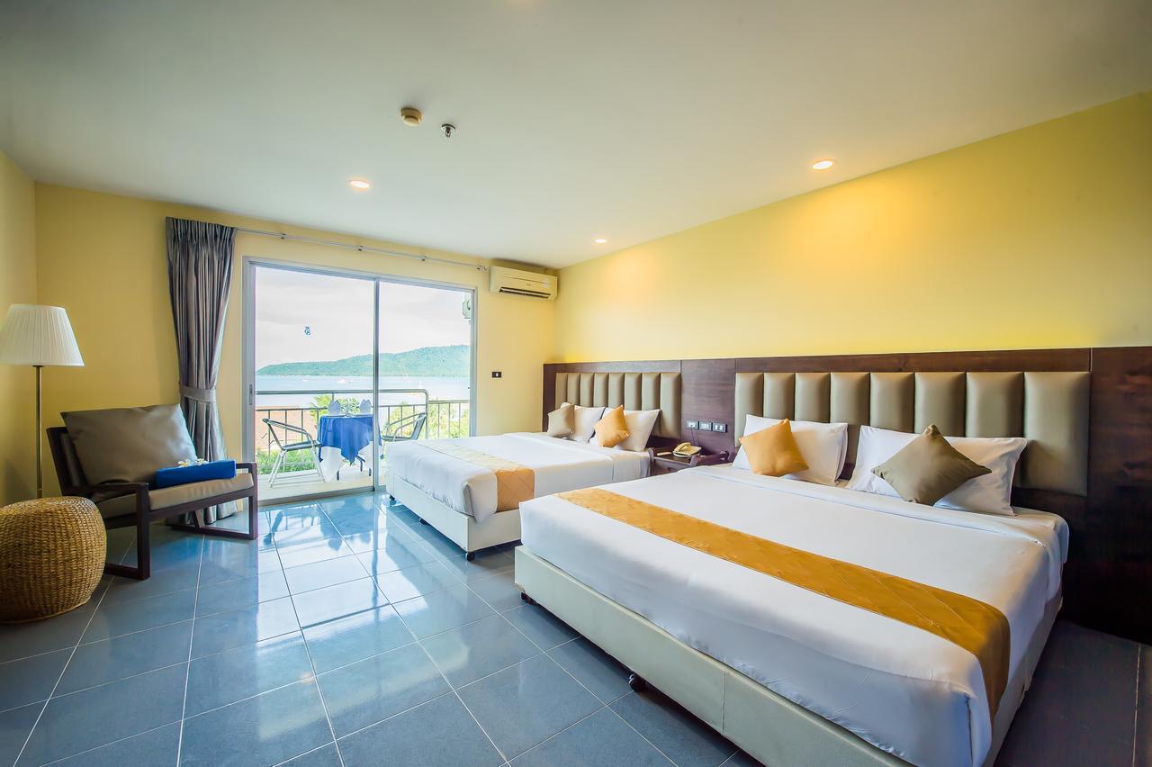 Resort Chalong Beach Hotel Phuket