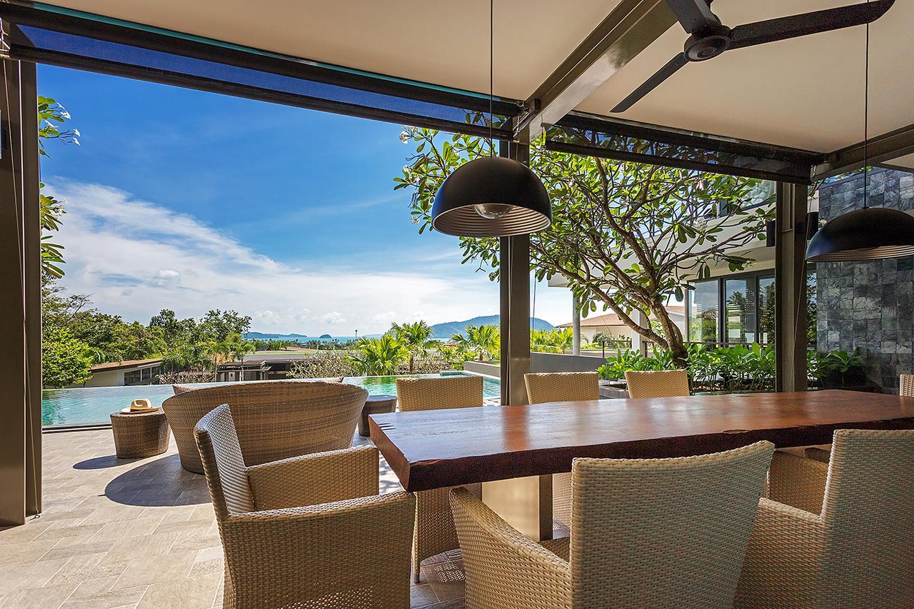 Casabay Luxury Pool By