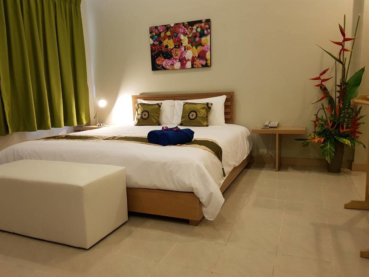 Hotel Simply Kata Beach (Phuket)