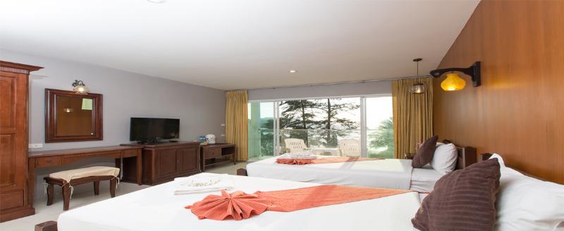 Time Out Beachfront 3* Patong