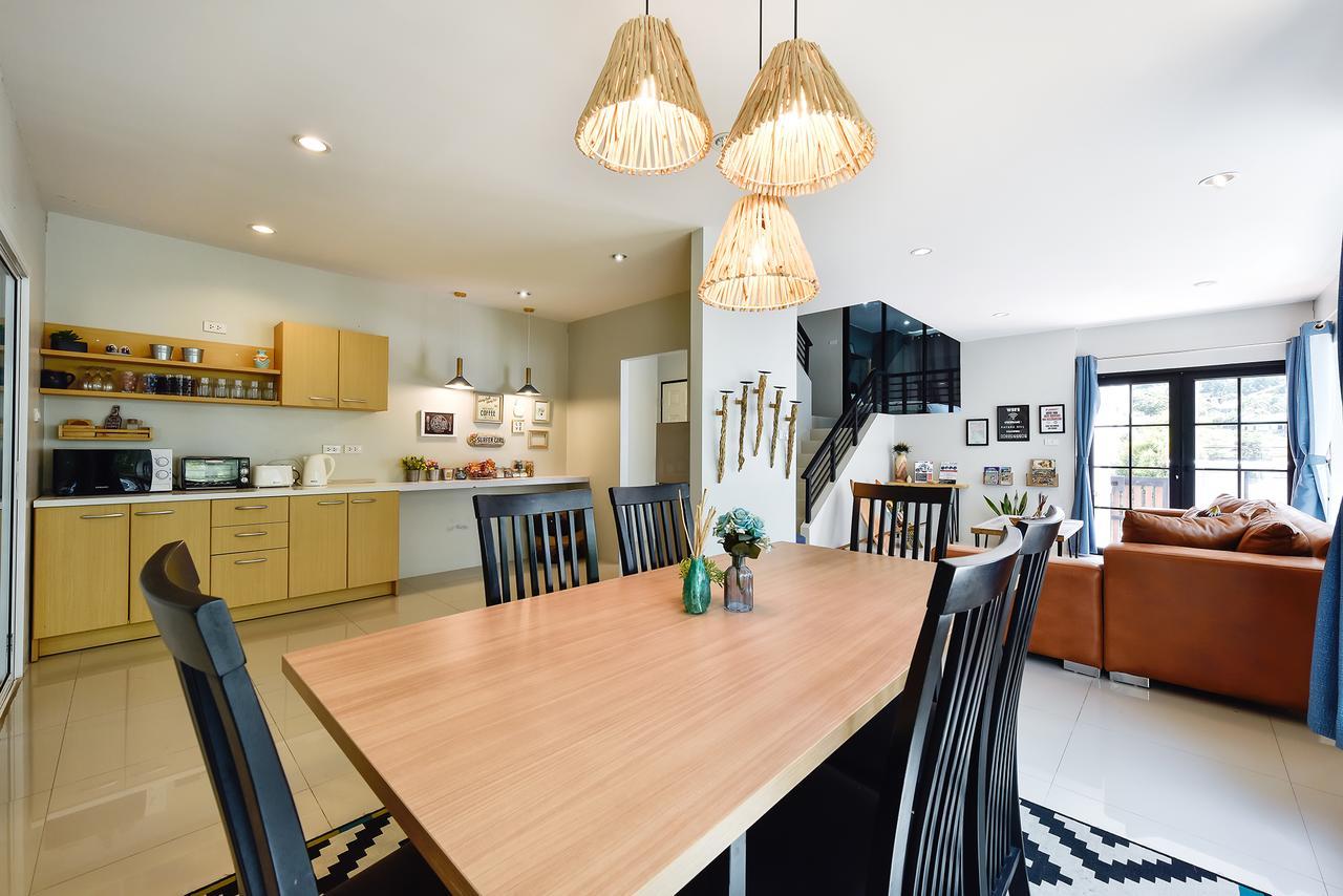 Modern House Patong Hill - 7 Beds - Kitchen Holiday home *
