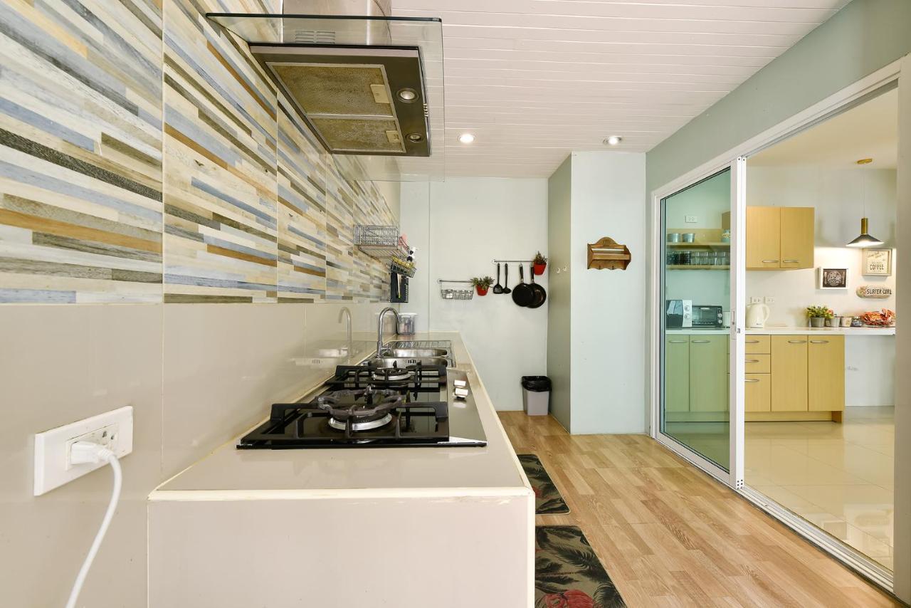 Modern House Patong Hill - 7 Beds - Kitchen Holiday home