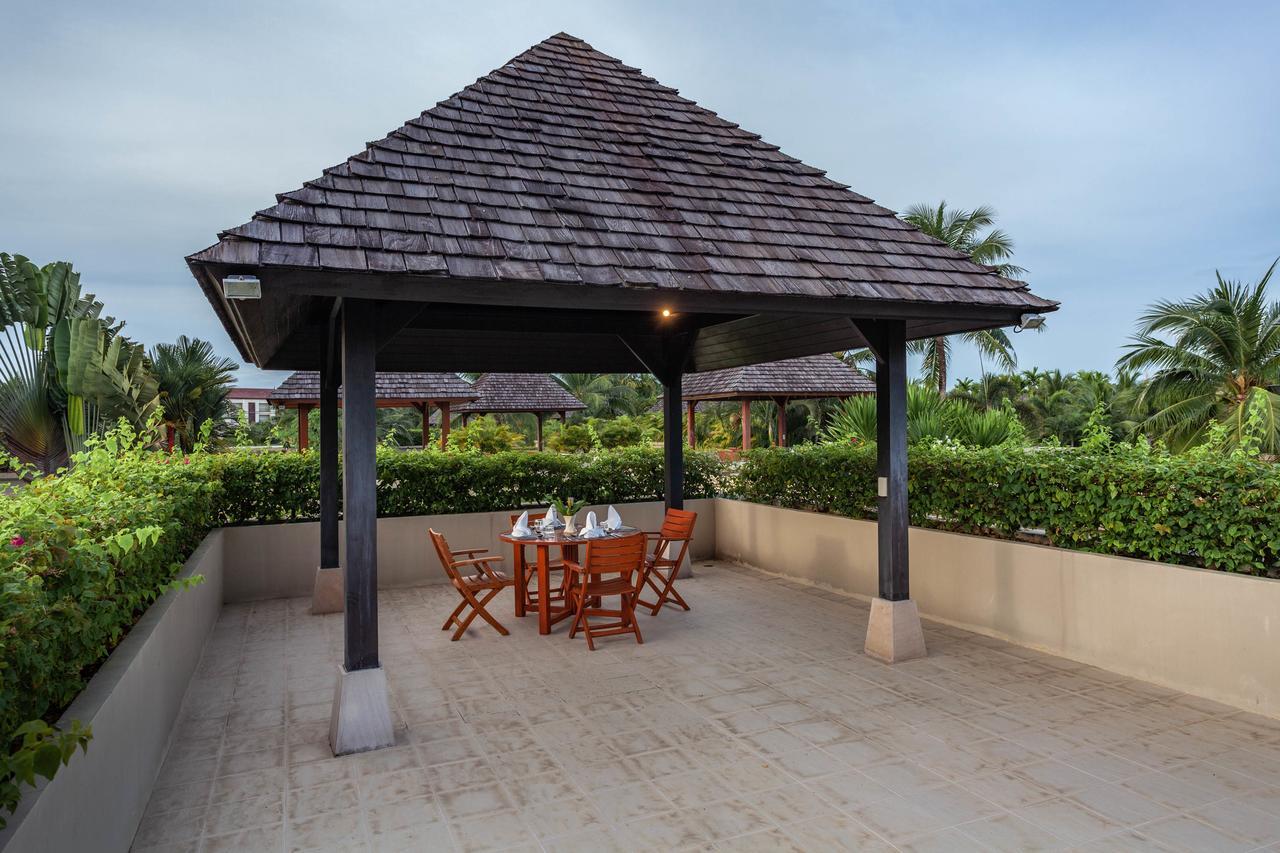 The 4* Bang Tao Beach (Phuket)