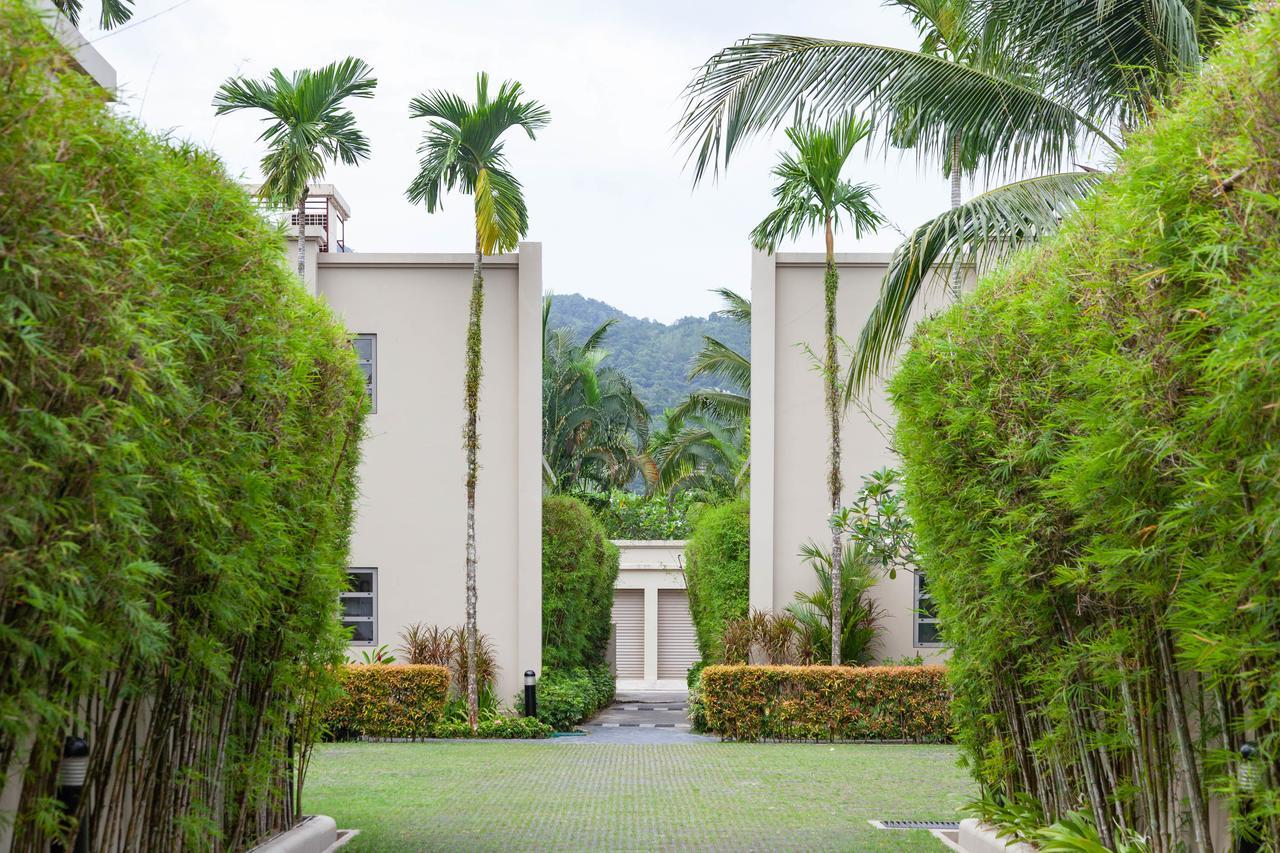 The 4* Bang Tao Beach (Phuket)