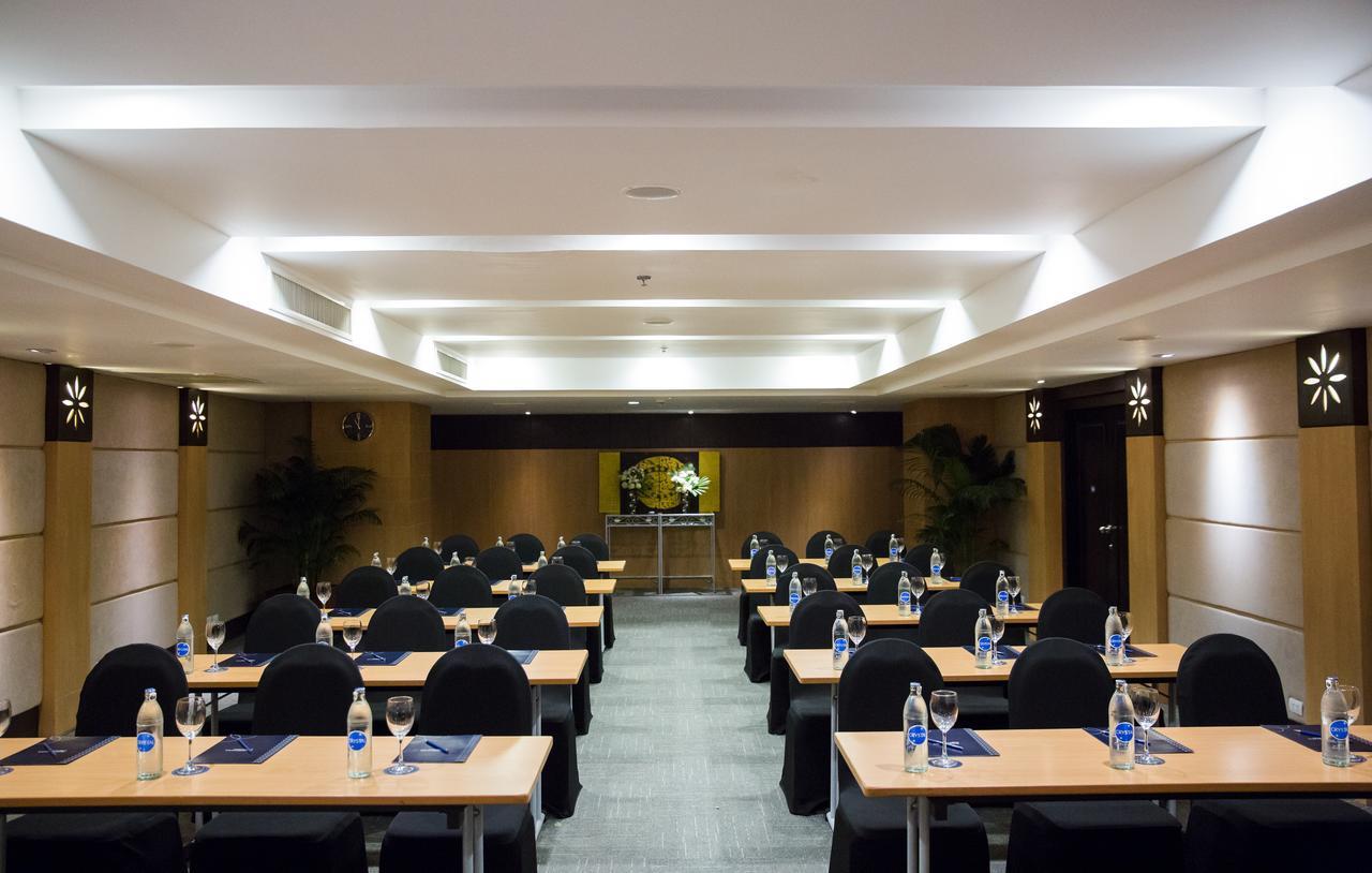 Deevana Plaza Phuket - Sha Extra 4*