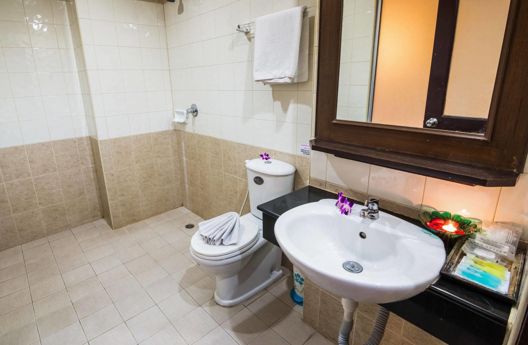 Hotel Yk Patong Resort Patong