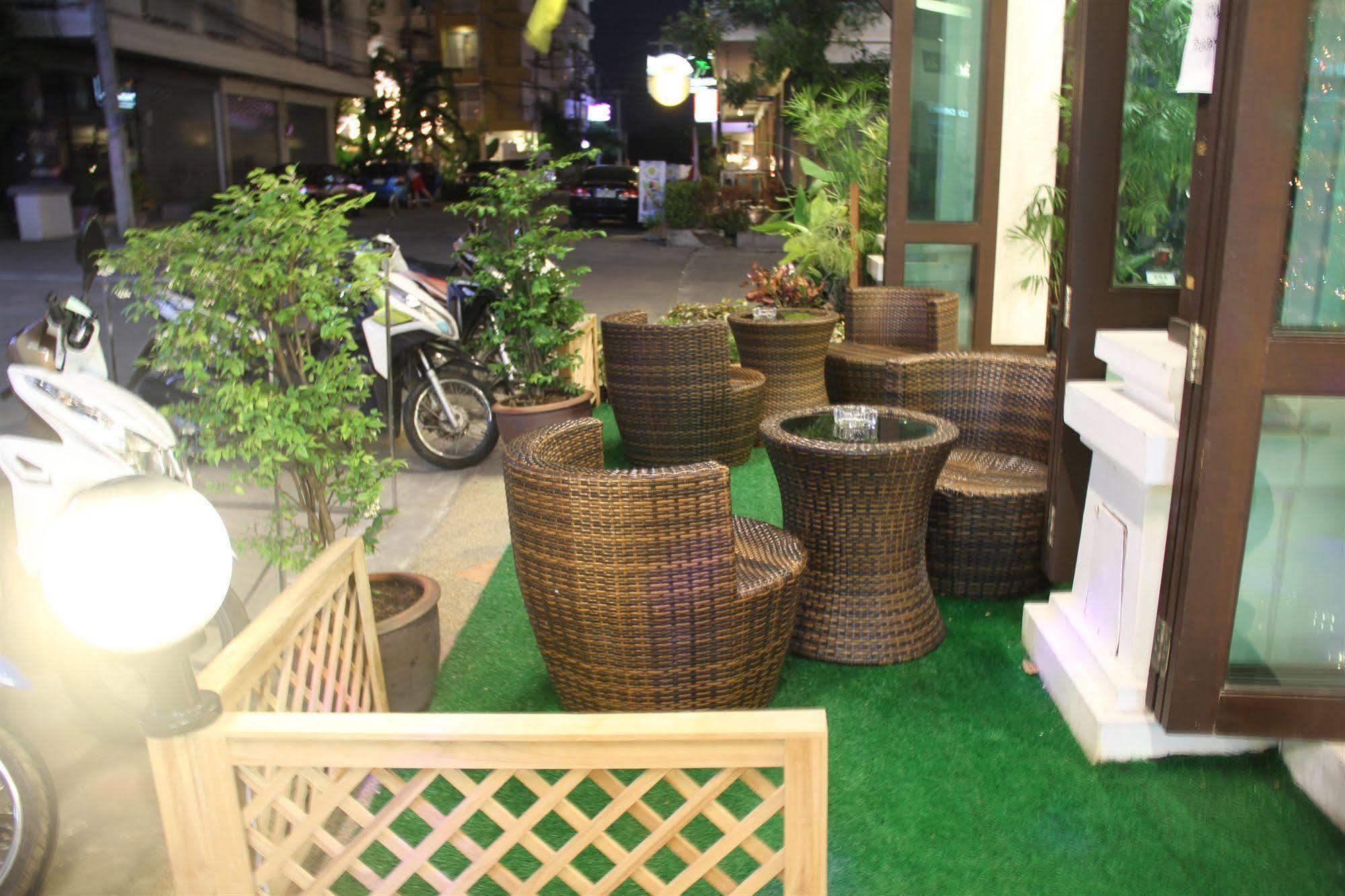 Yk Patong Resort Hotel 2*
