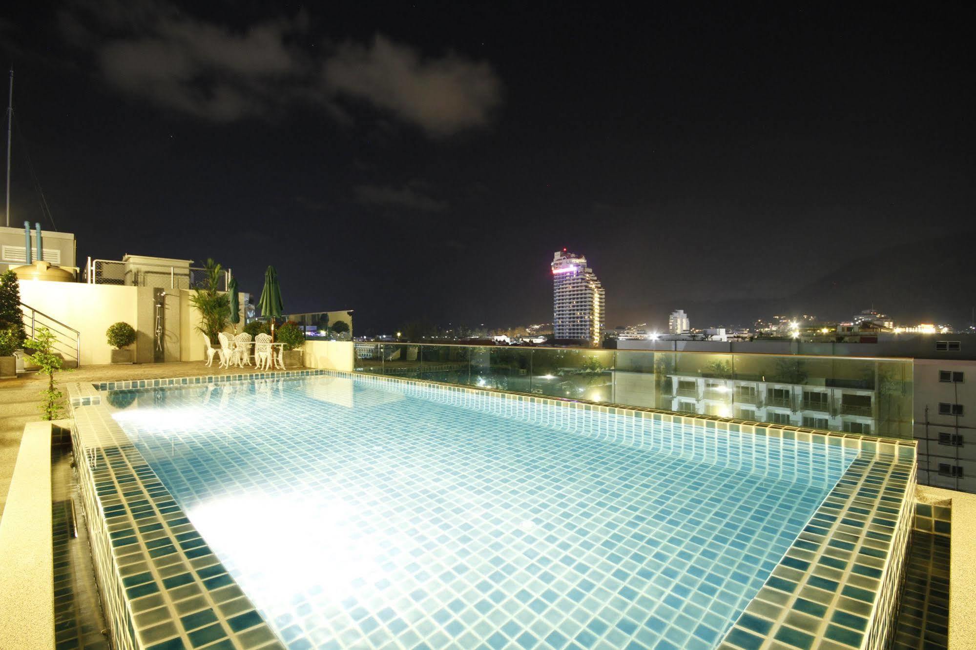 Hemingways Silk Hotel Patong