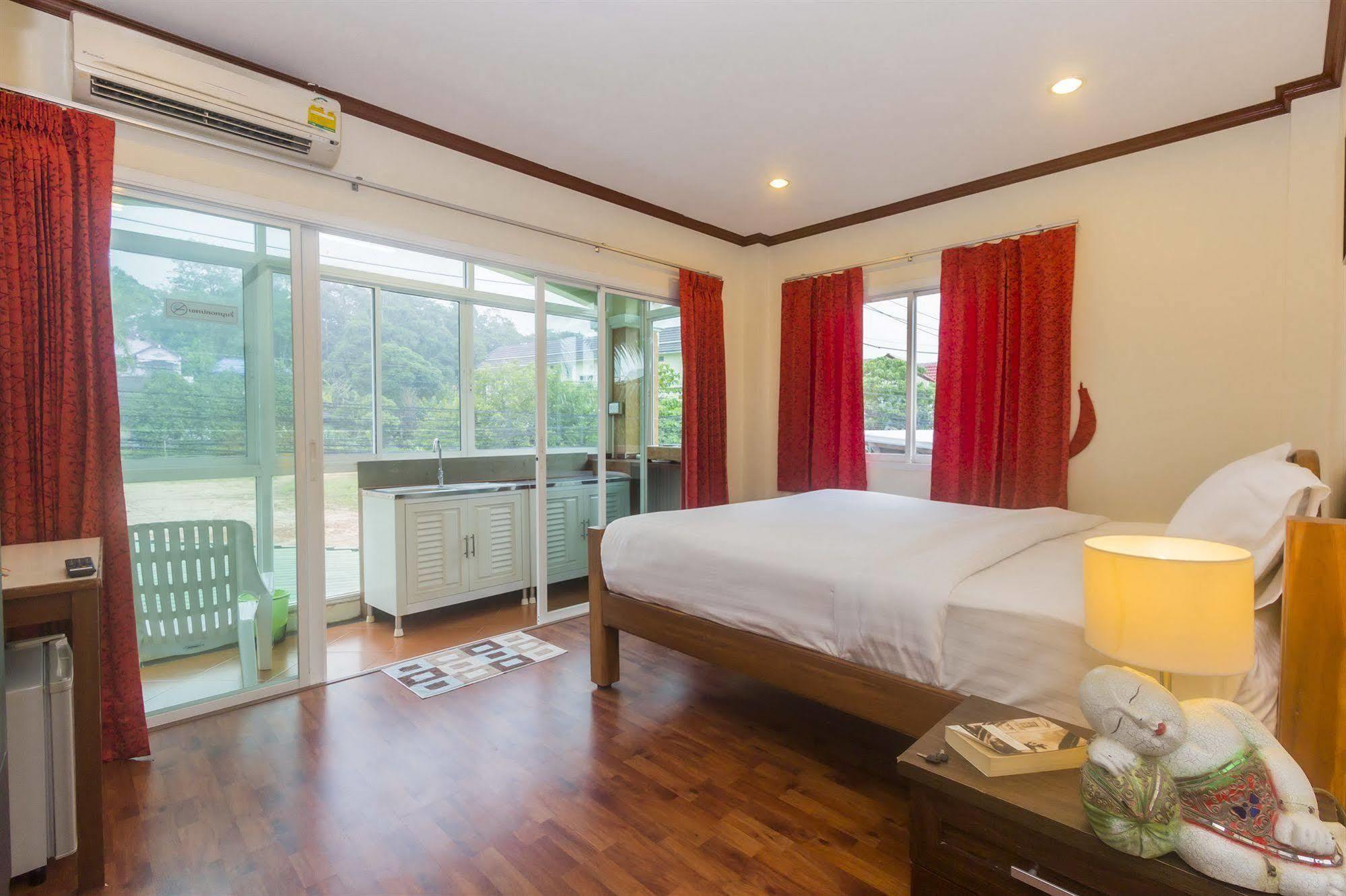 Kamala Beach Residence