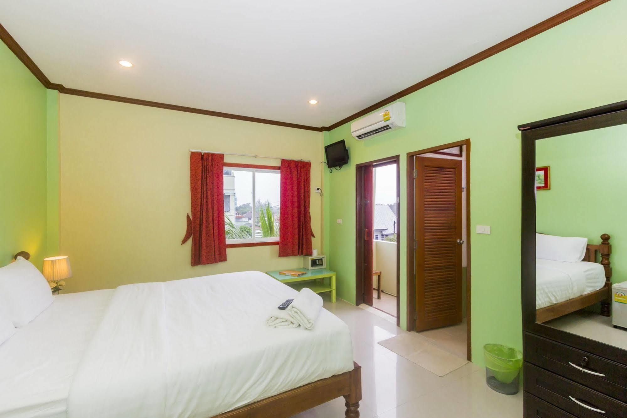 Kamala Beach Residence 2* Kamala Beach