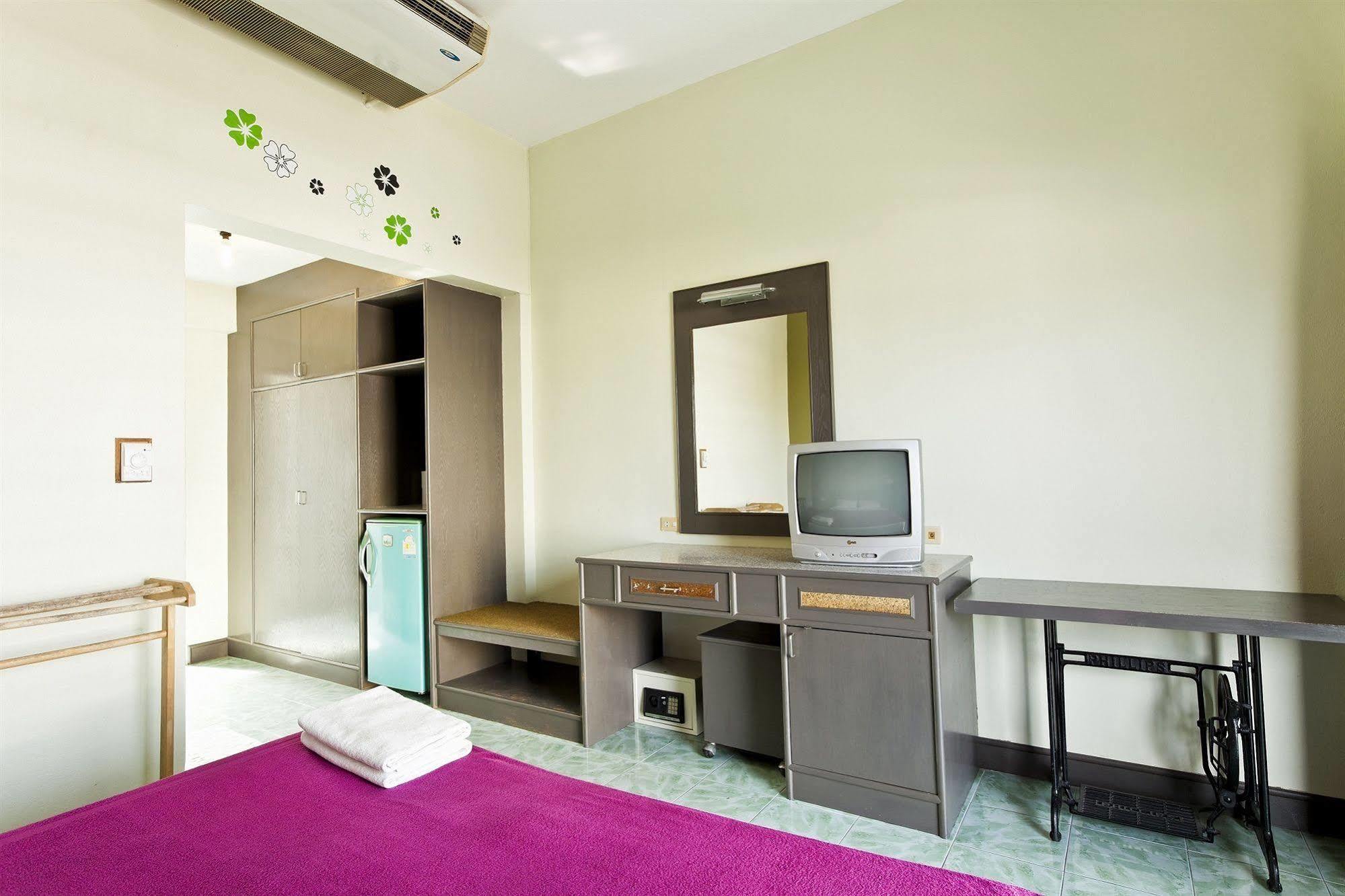 Guest house Baan Nitra Patong