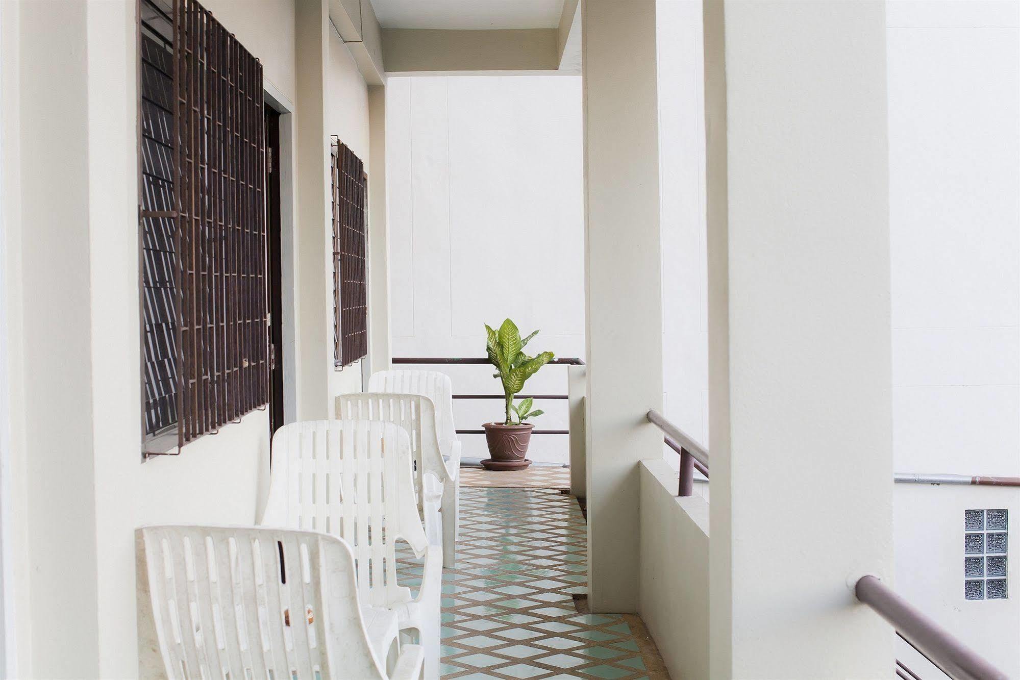 Baan Nitra Guest house *