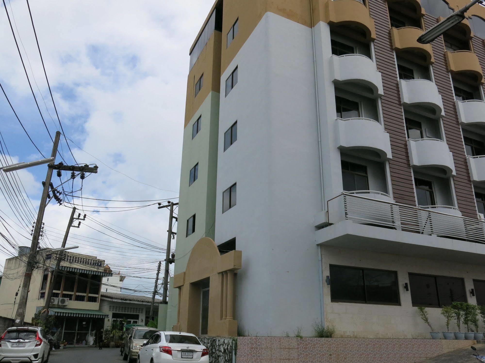 Rome Place 3* Phuket