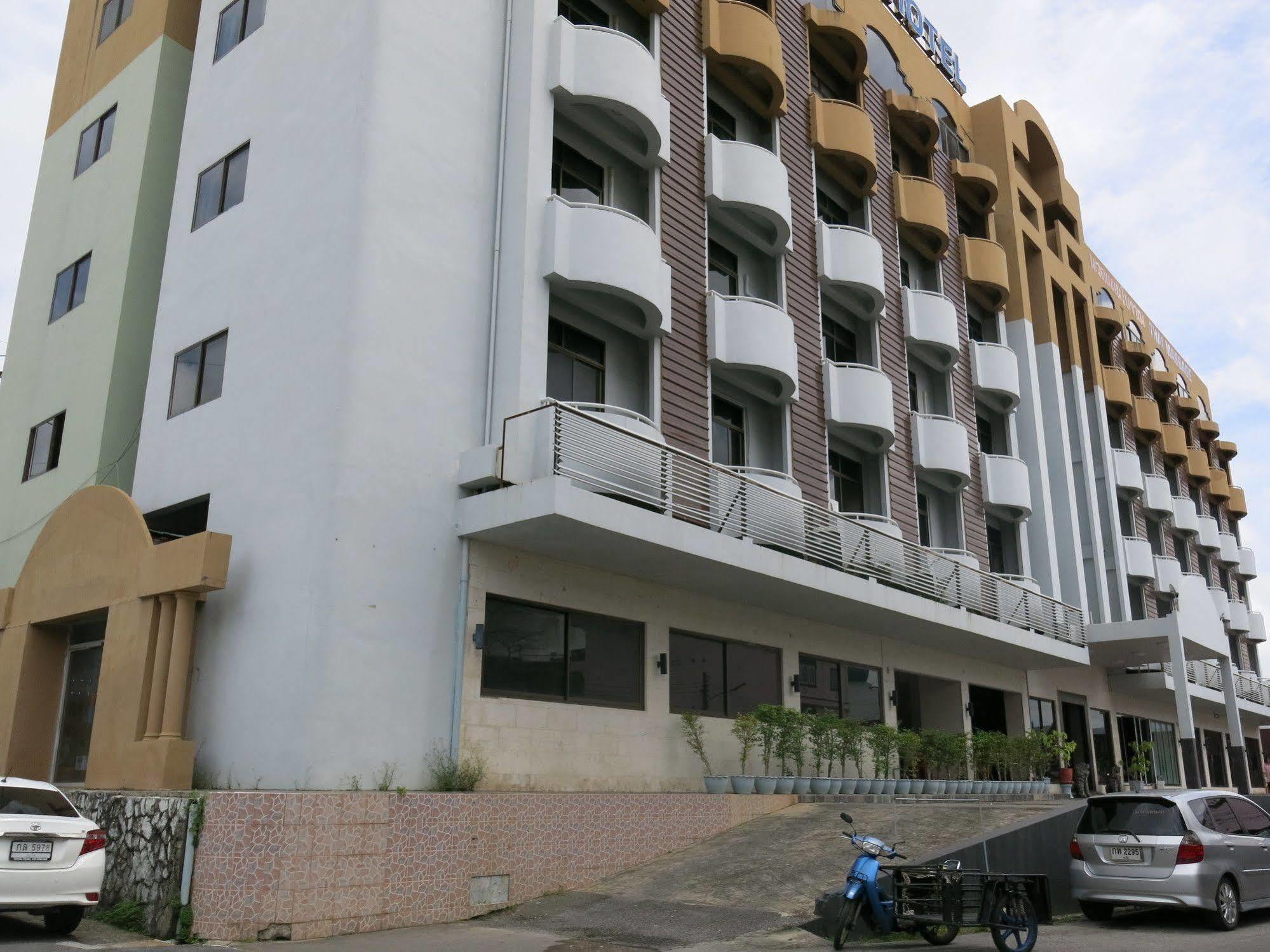 Rome Place Hotel 3*