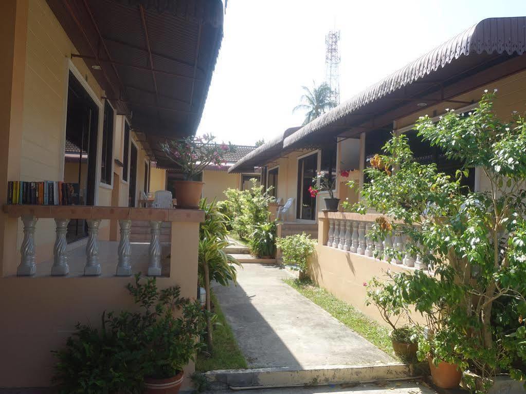 Naiyang Hotel 2*