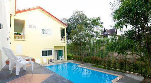 Lucky Lek Hotel
