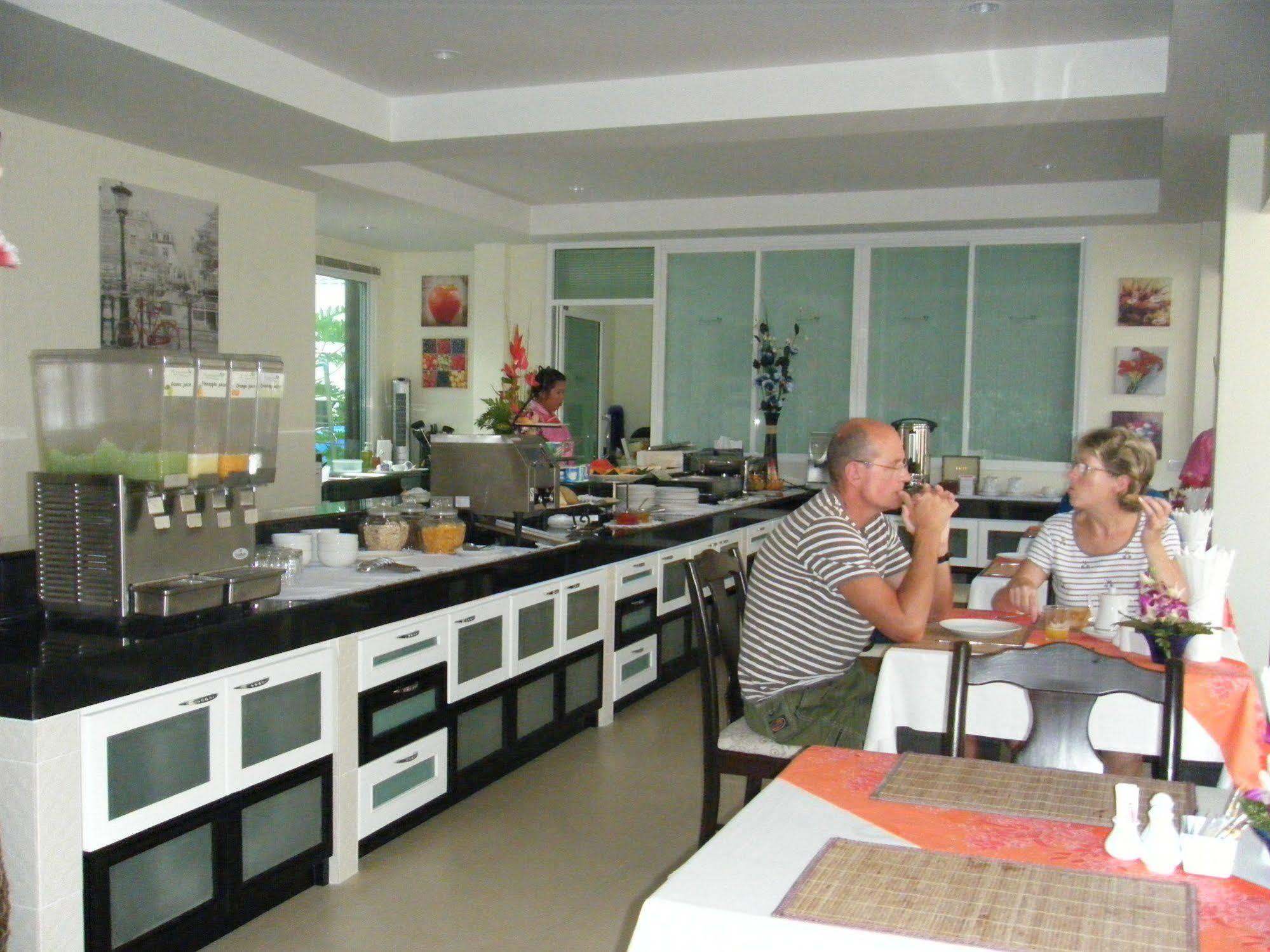 Guest house The Mareeya Place 2*
