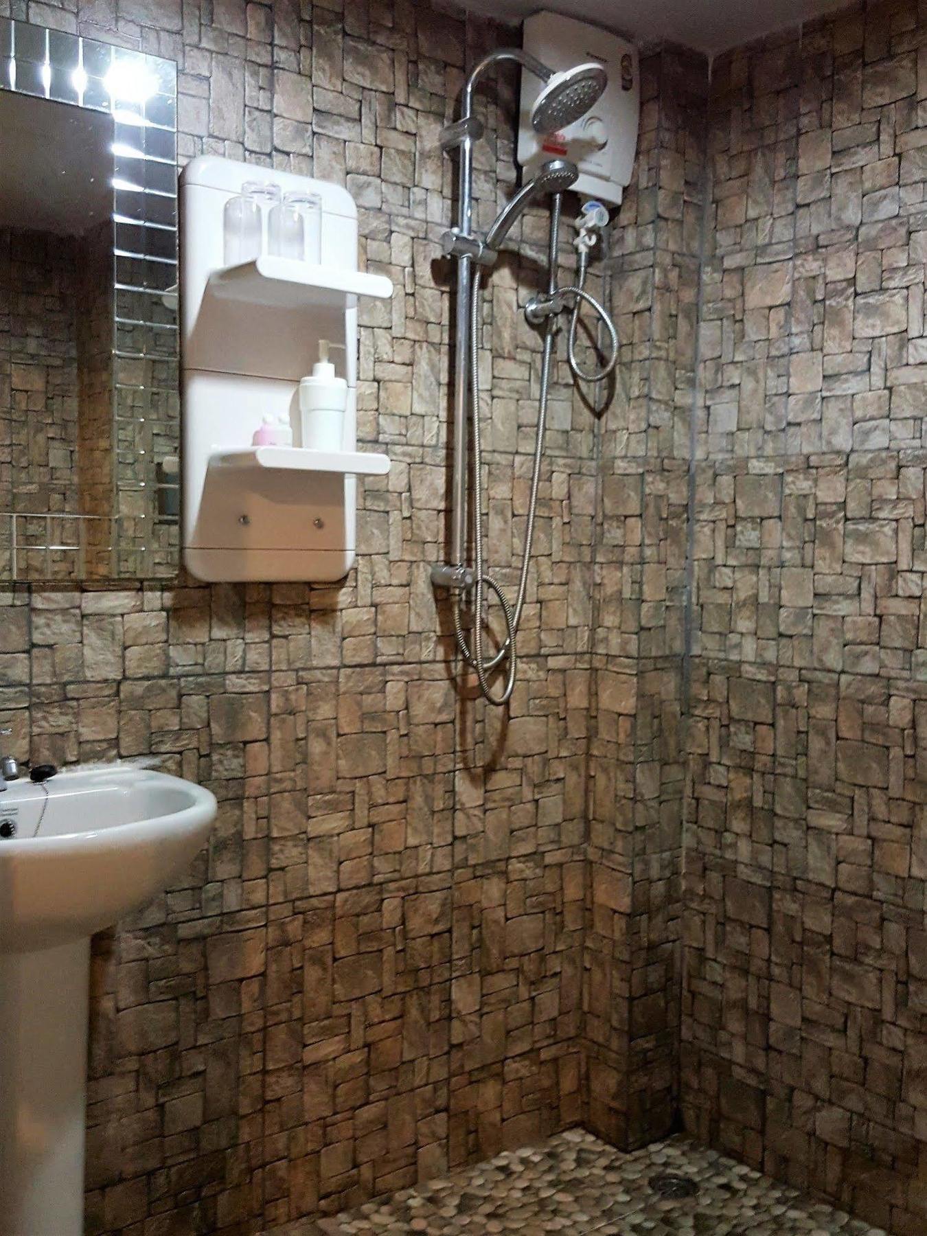 Limburi Hometel Hotel