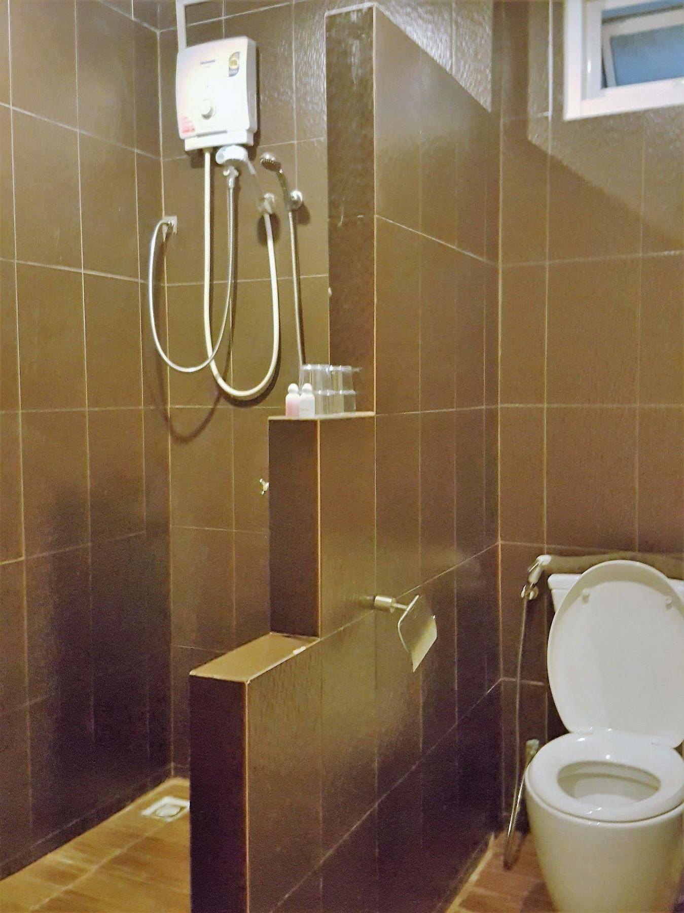Limburi Hometel