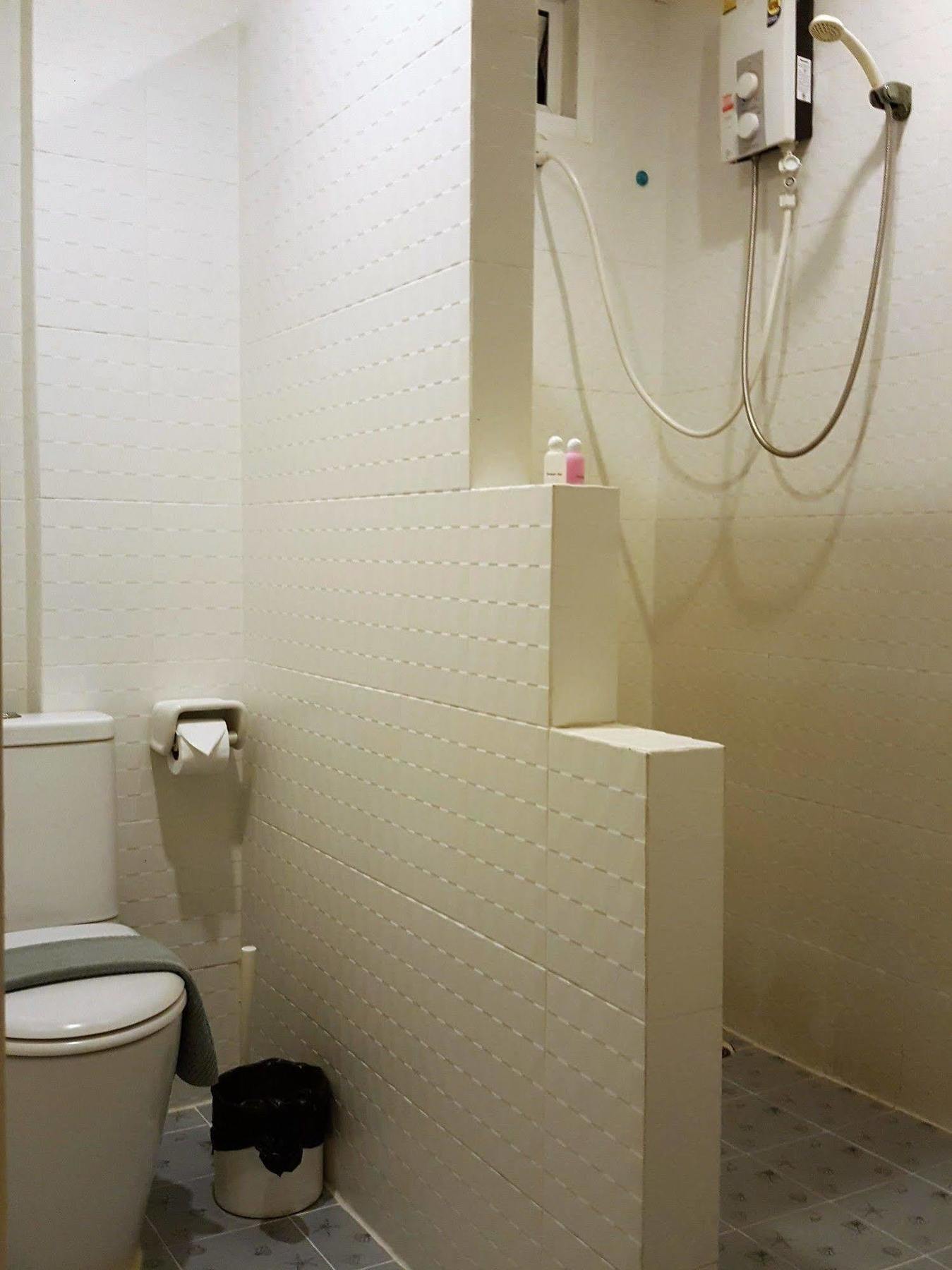 Limburi Hometel Phuket