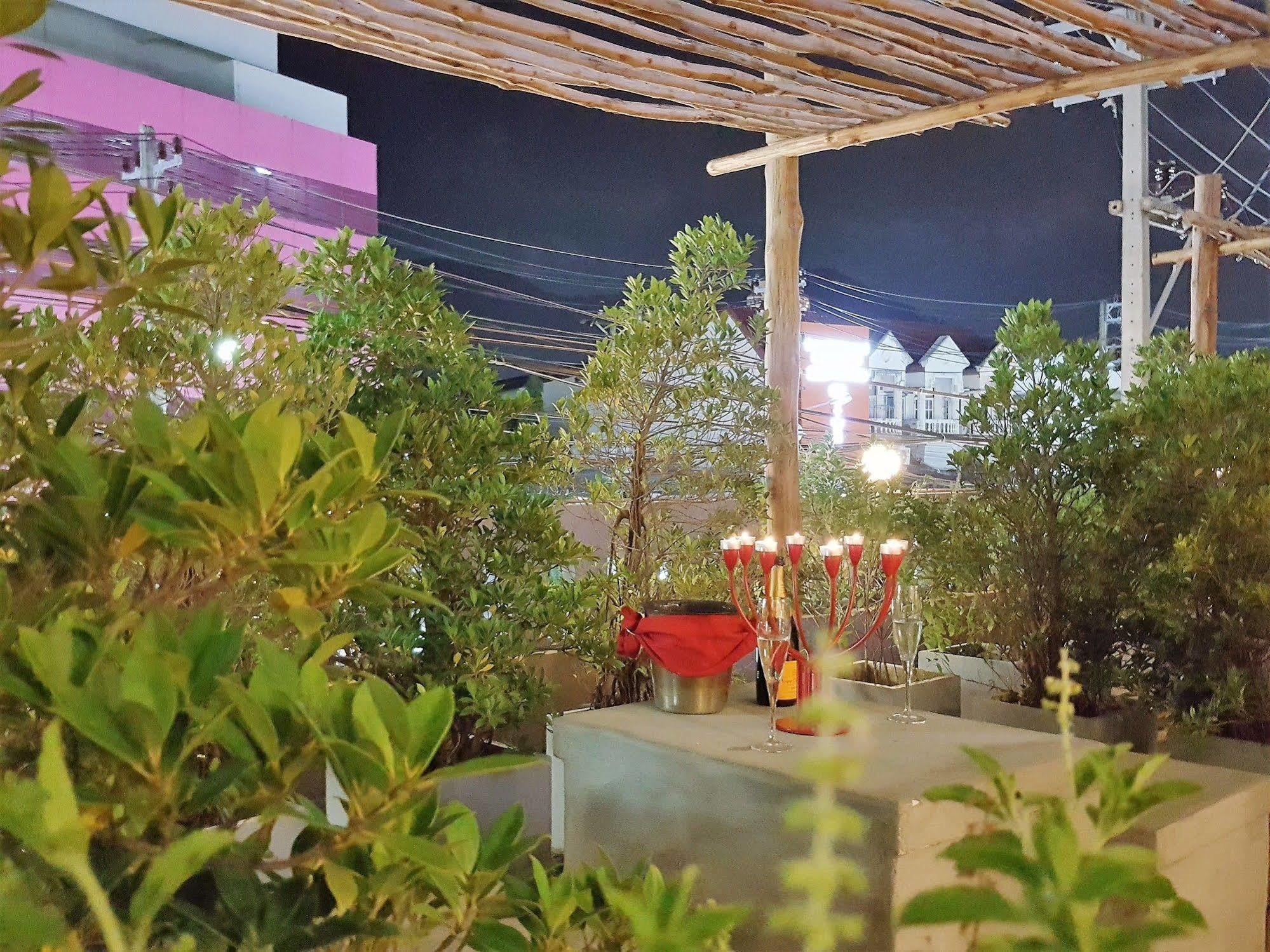 Limburi Hometel Hotel Phuket