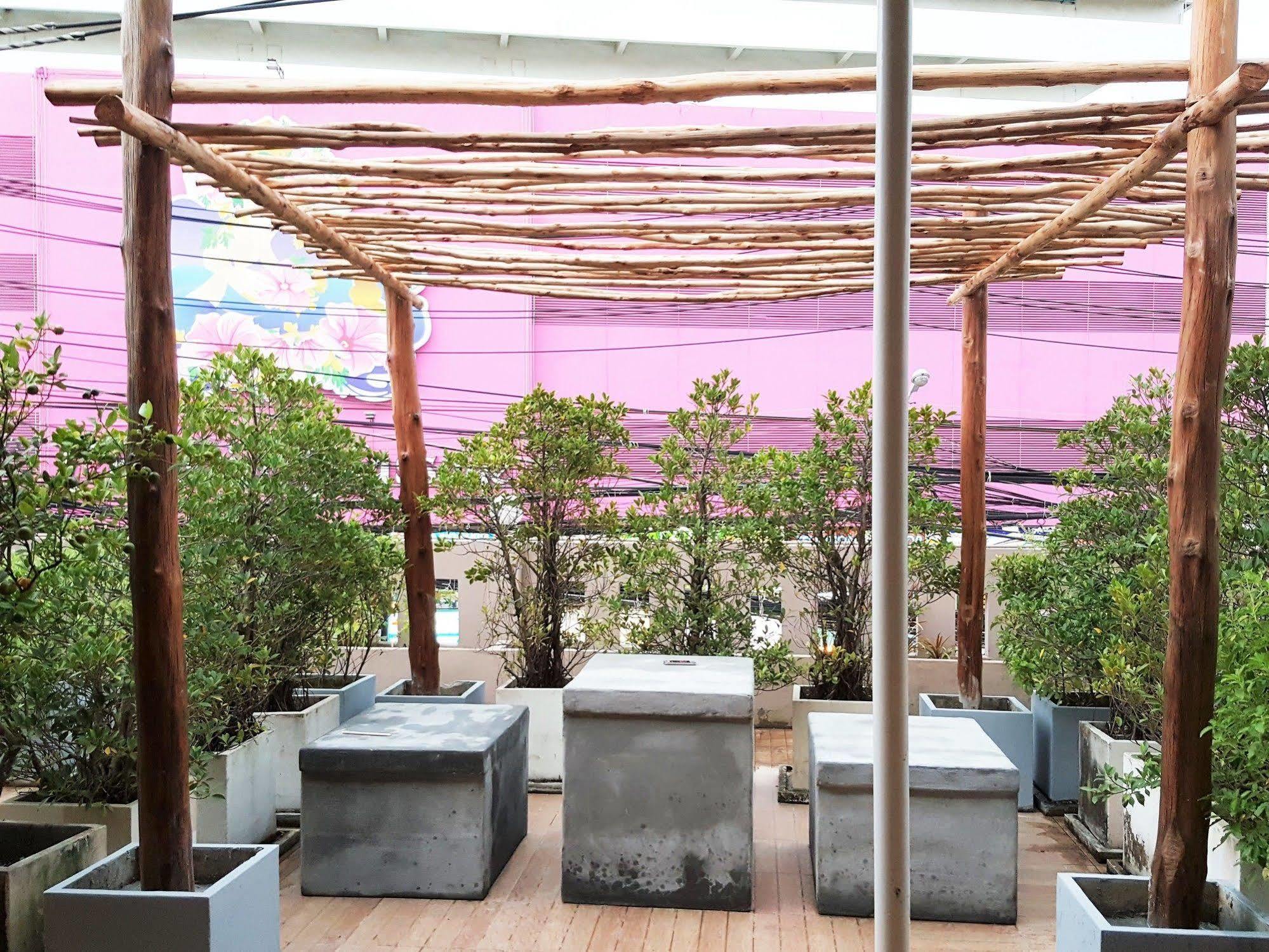 Hotel Limburi Hometel Phuket