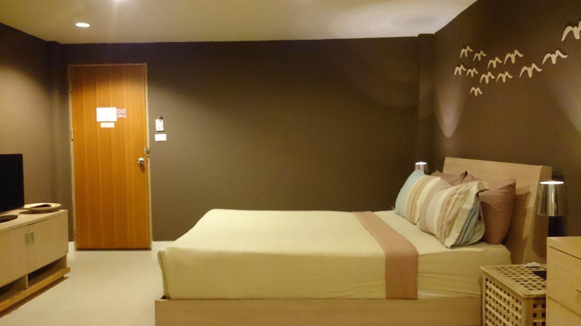 Limburi Hometel Phuket