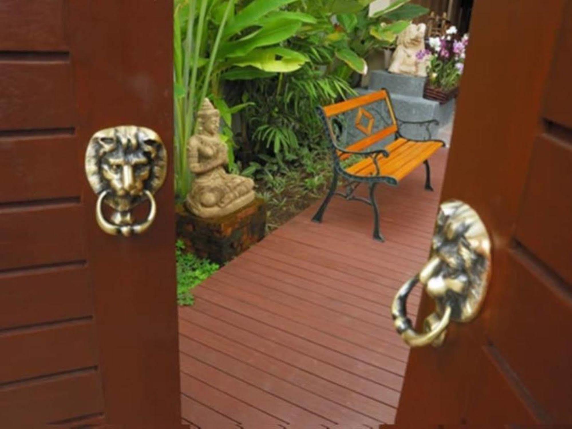Beachfront Hotel Kamala Beach