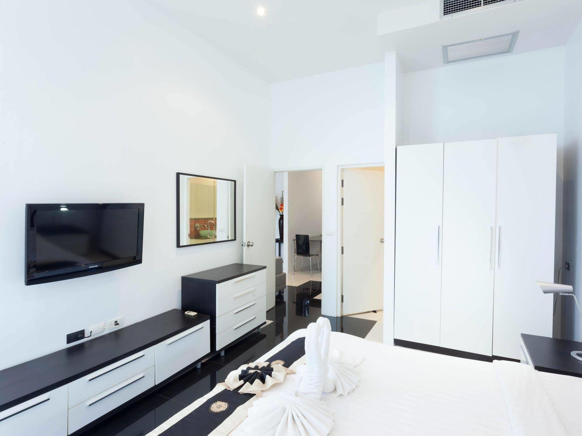 Apartment Sunset Plaza By Resava Karon