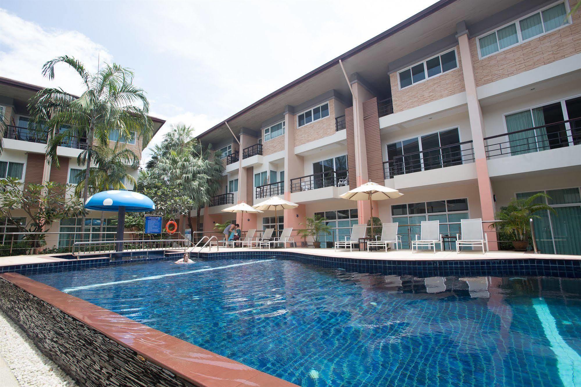 Wonderful Pool House At 3*