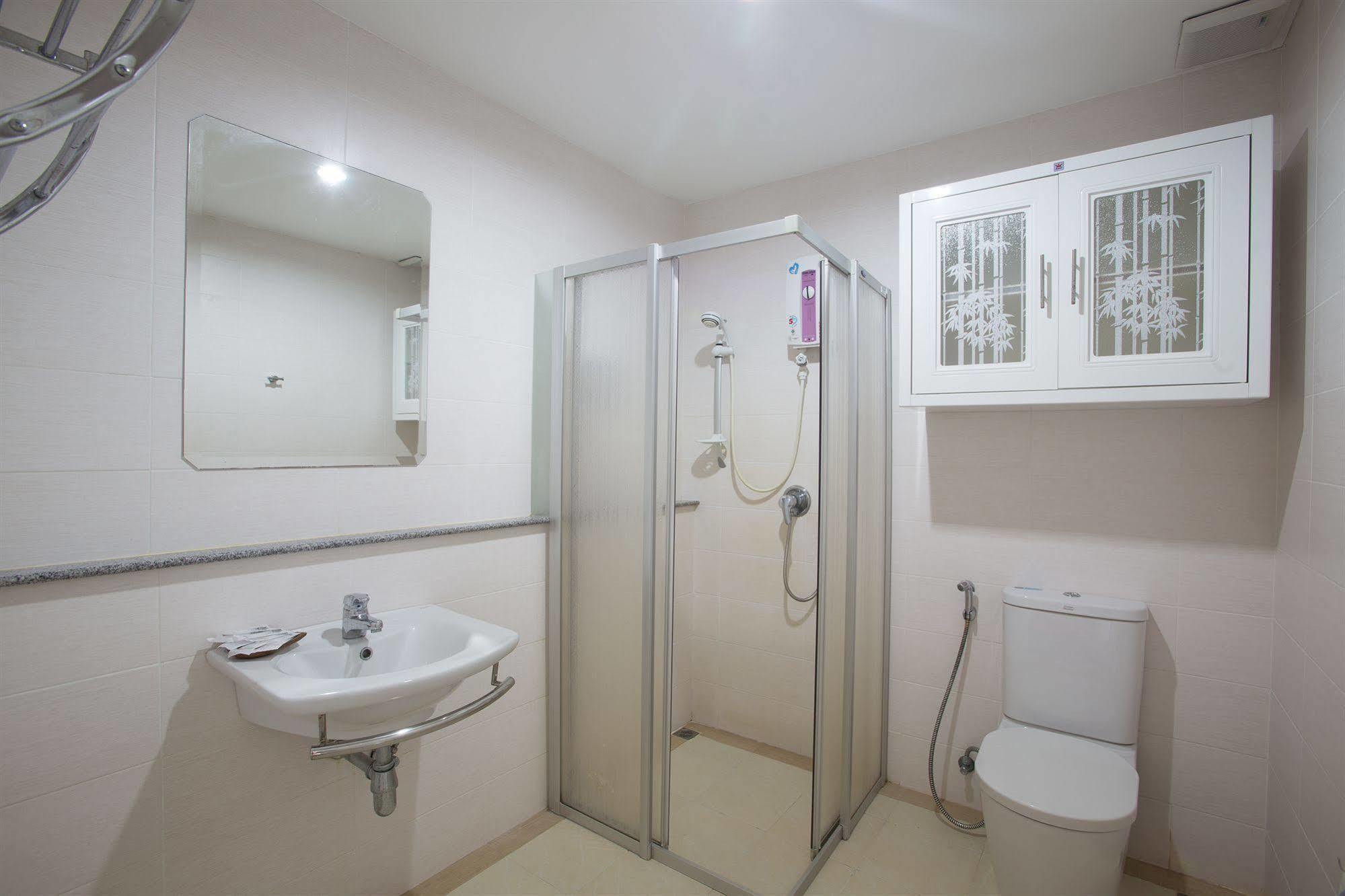 Guest house Wonderful Pool House At