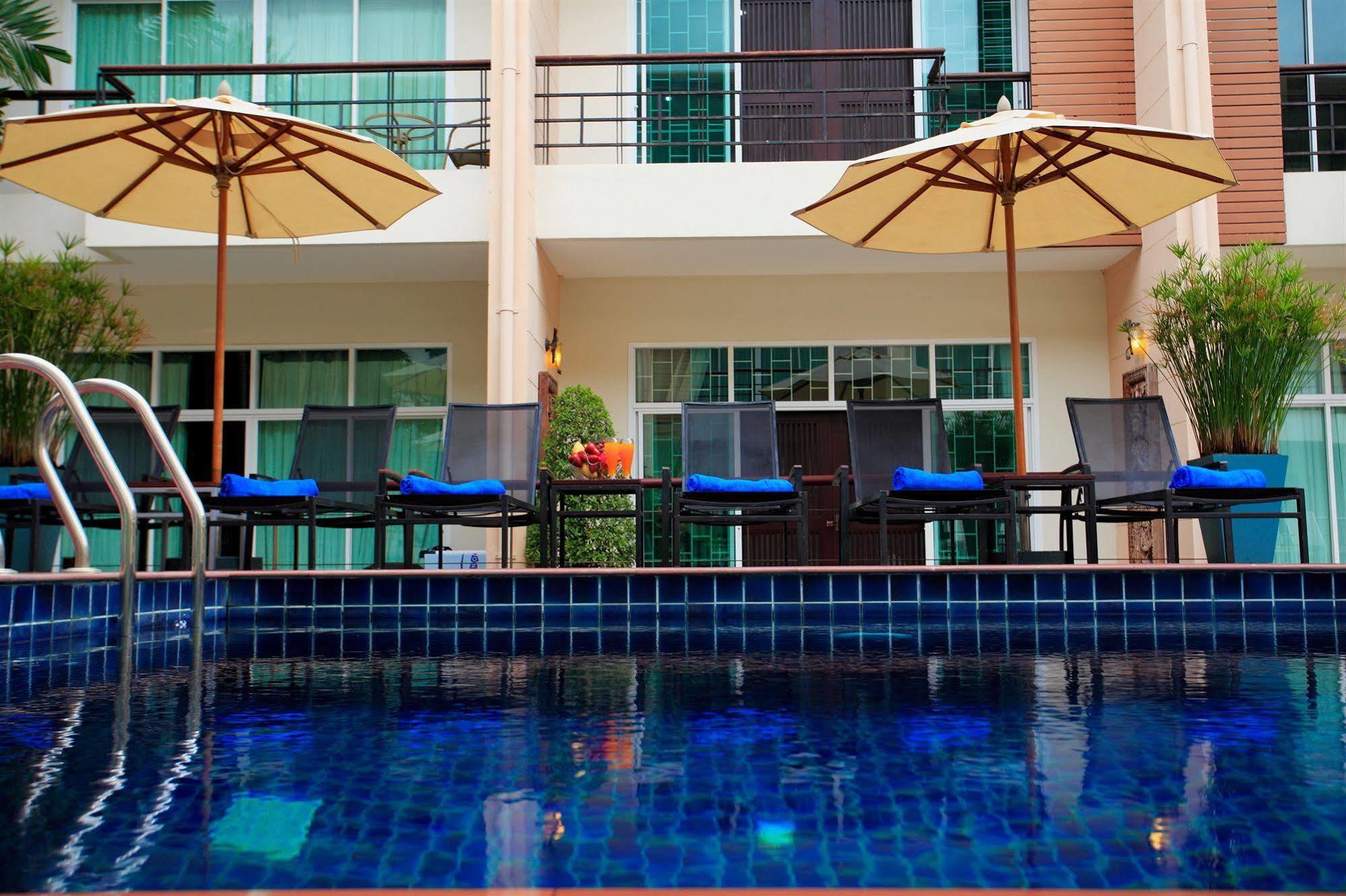 Wonderful Pool House At 3*
