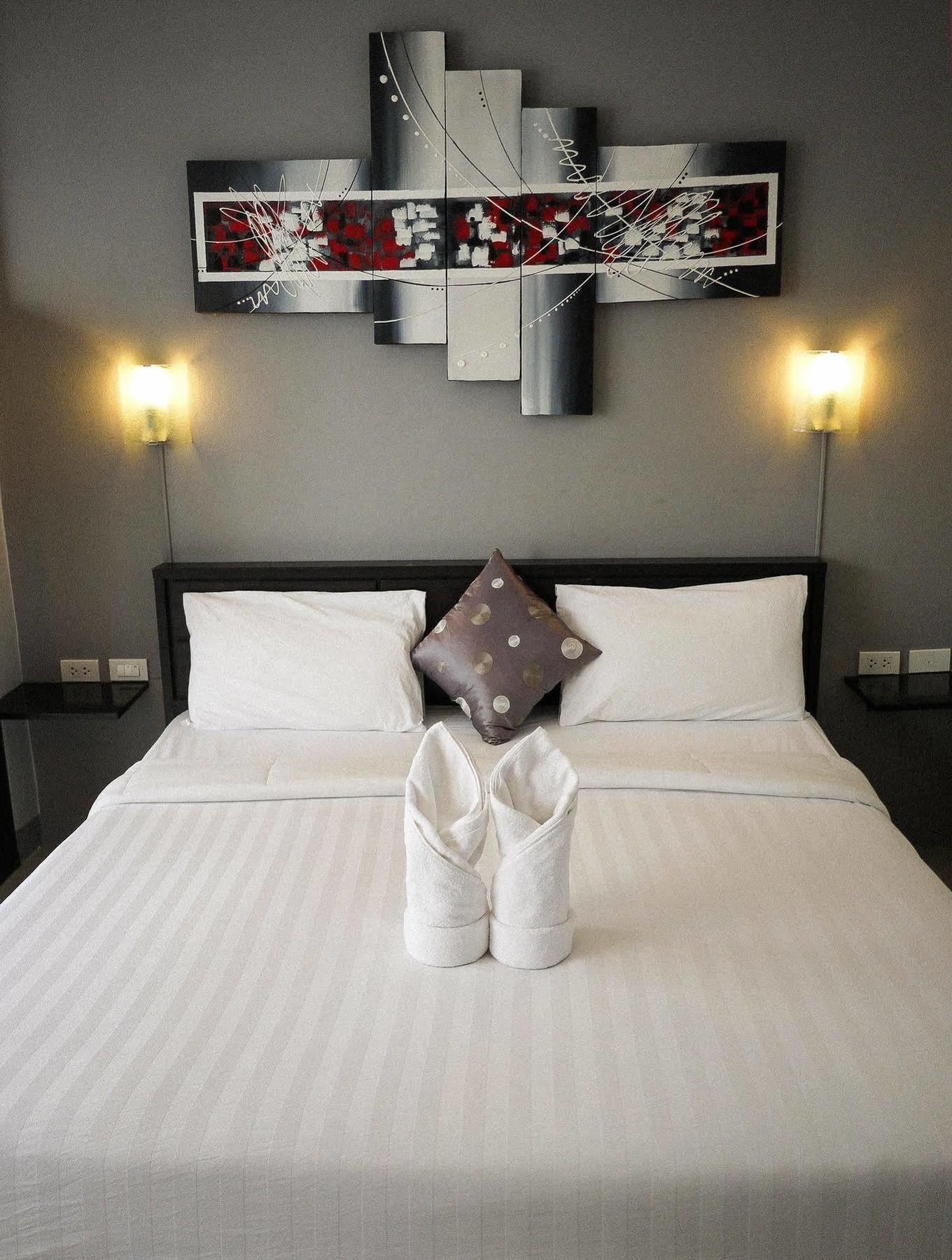 Hotel Holiday Home Patong 3*