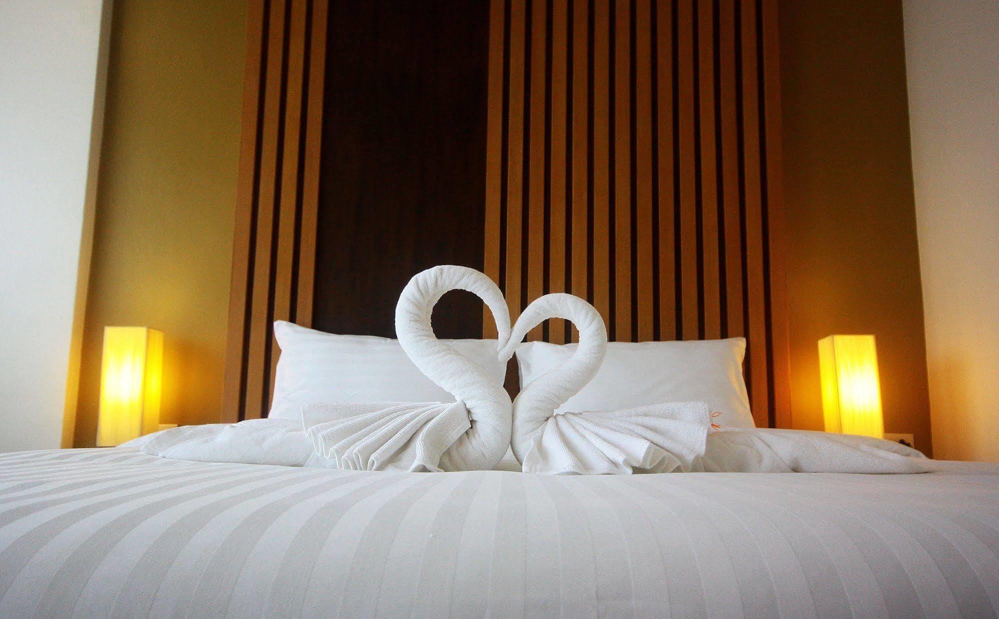Breezotel - Sha Certified Hotel