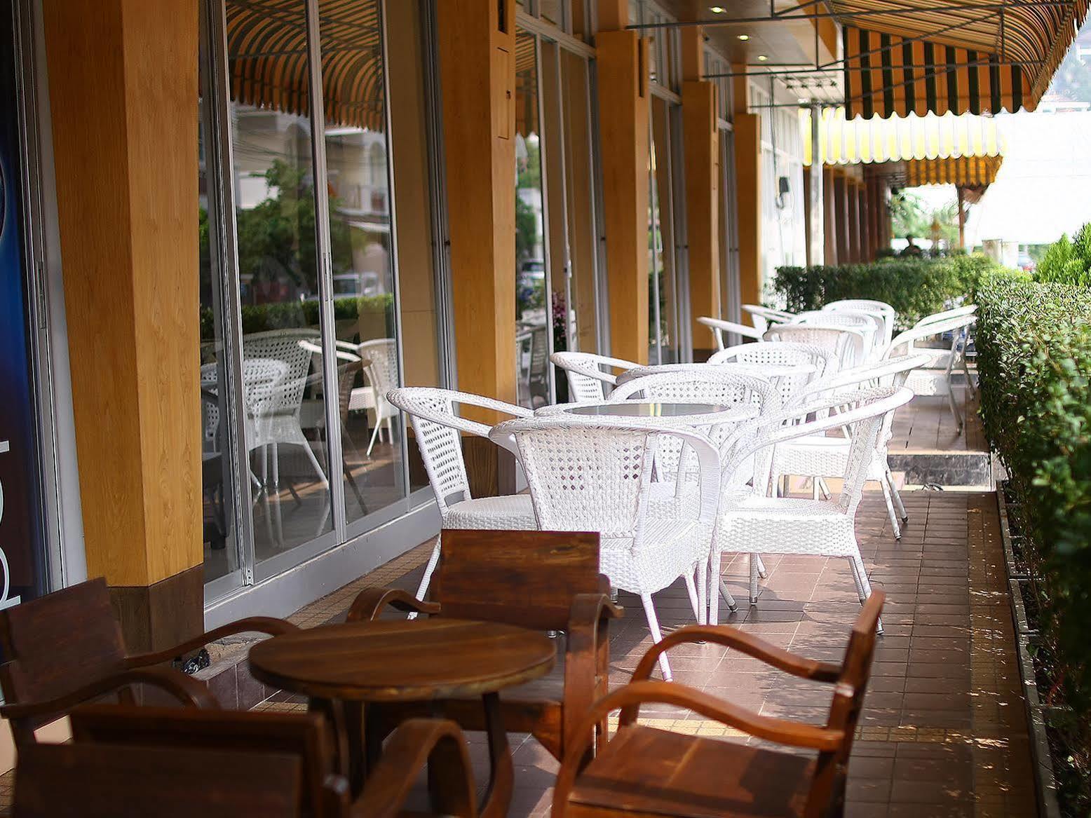 Hotel Breezotel - Sha Certified Patong