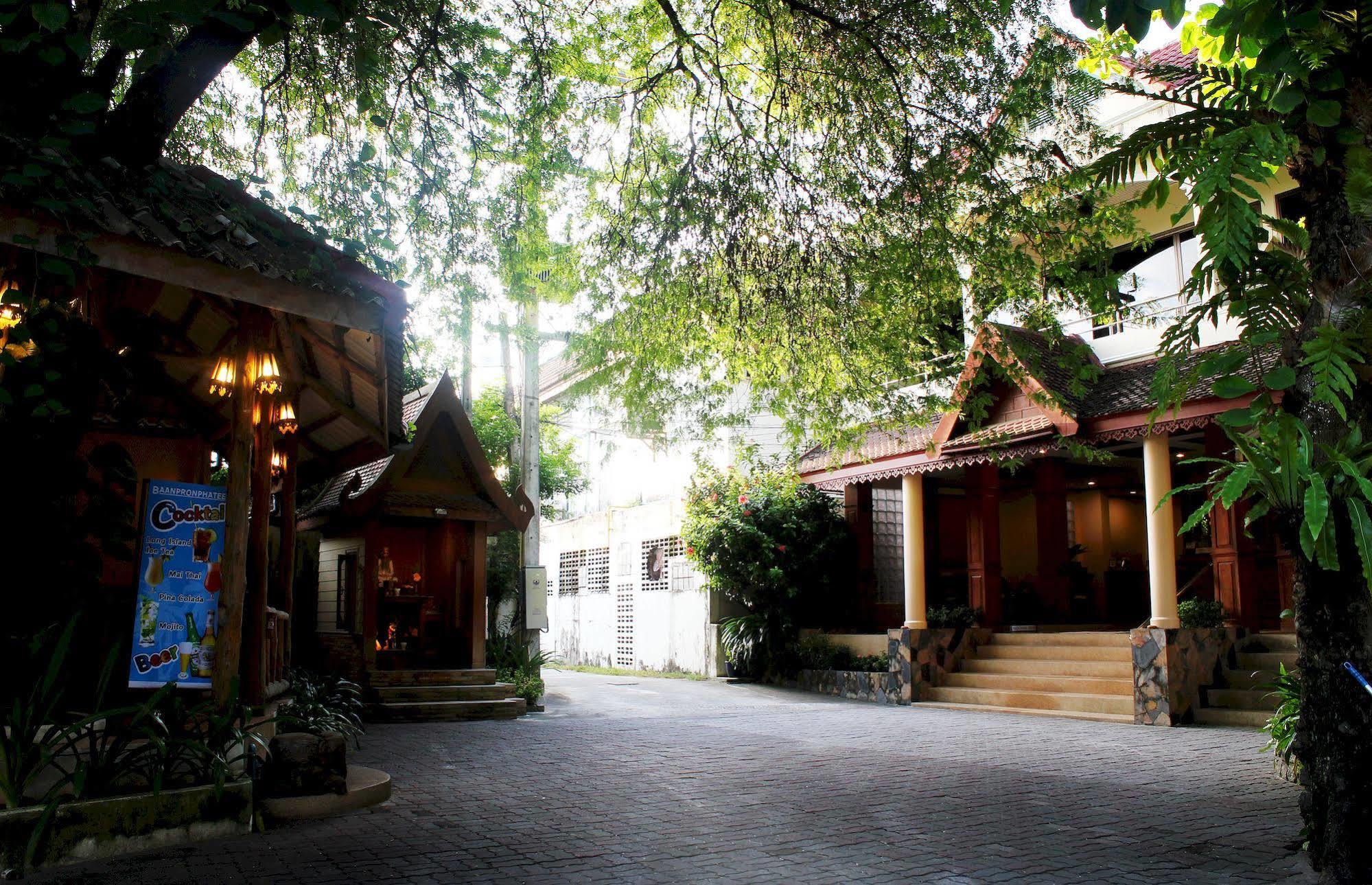 Hotel Baan Pron Phateep Patong