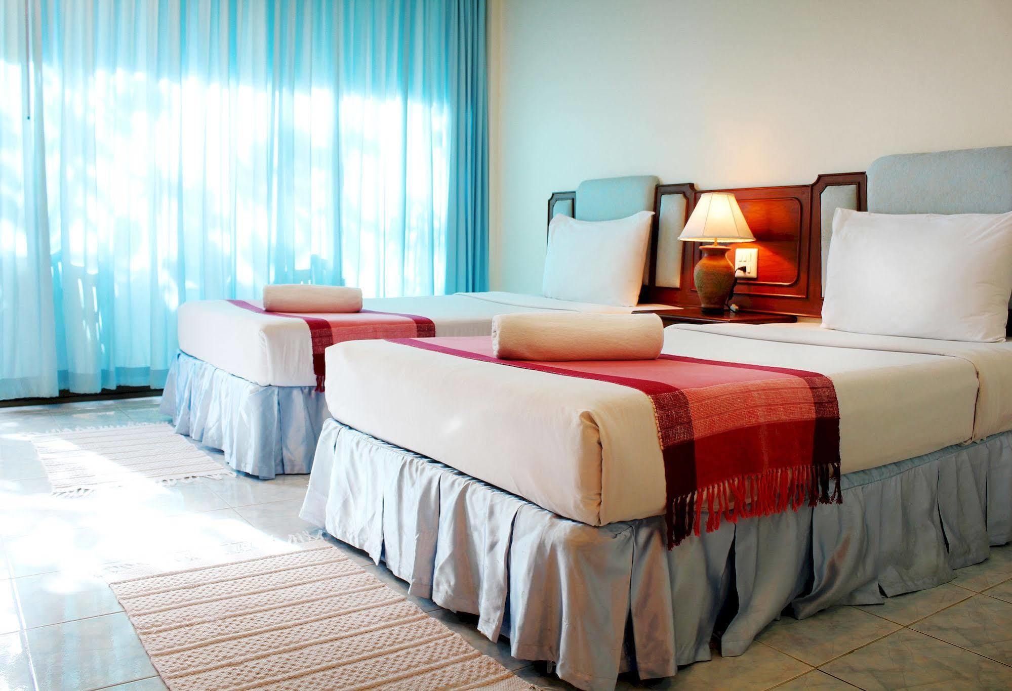 Hotel Baan Pron Phateep 3*
