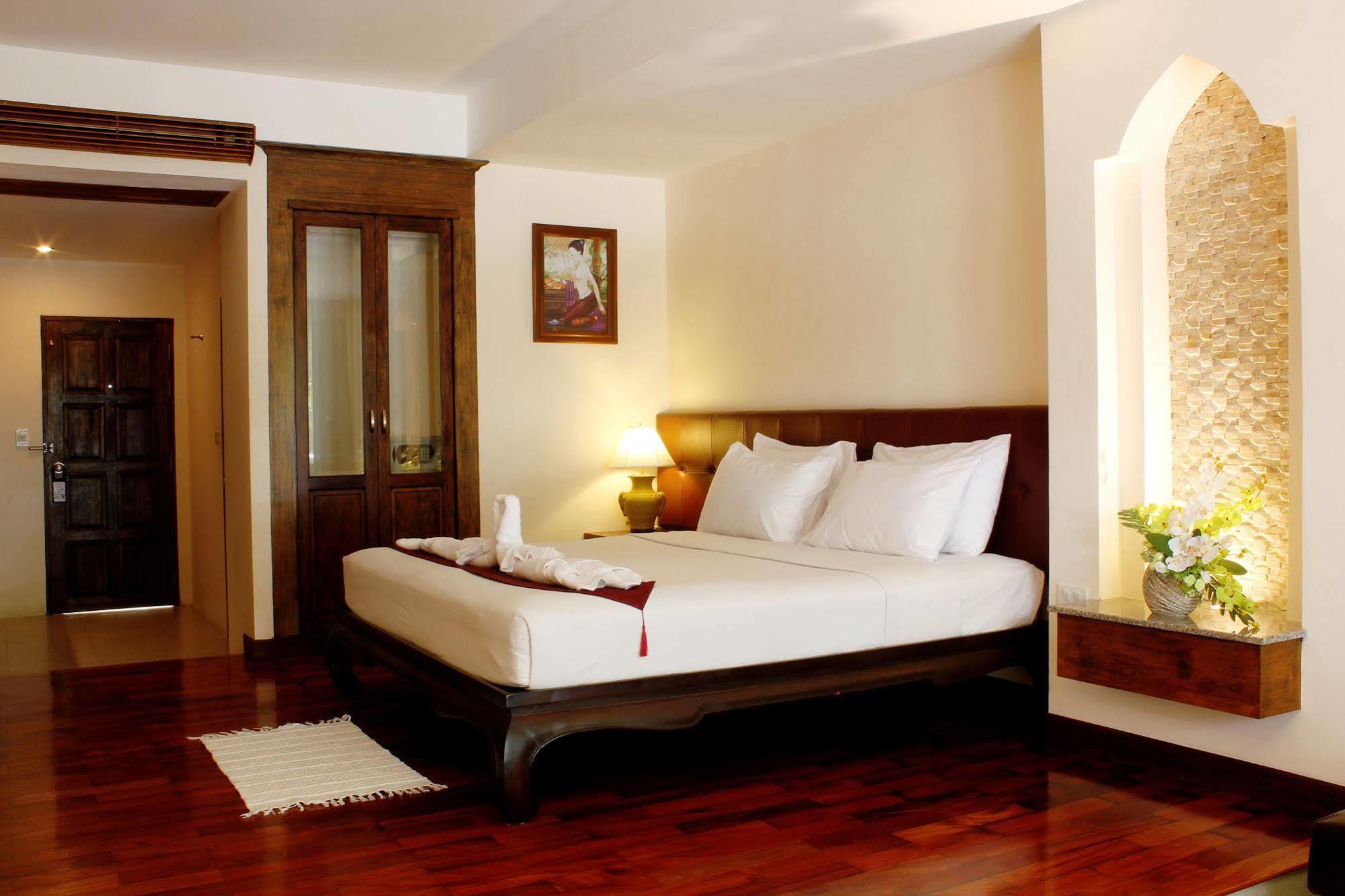 Hotel Baan Pron Phateep 3*
