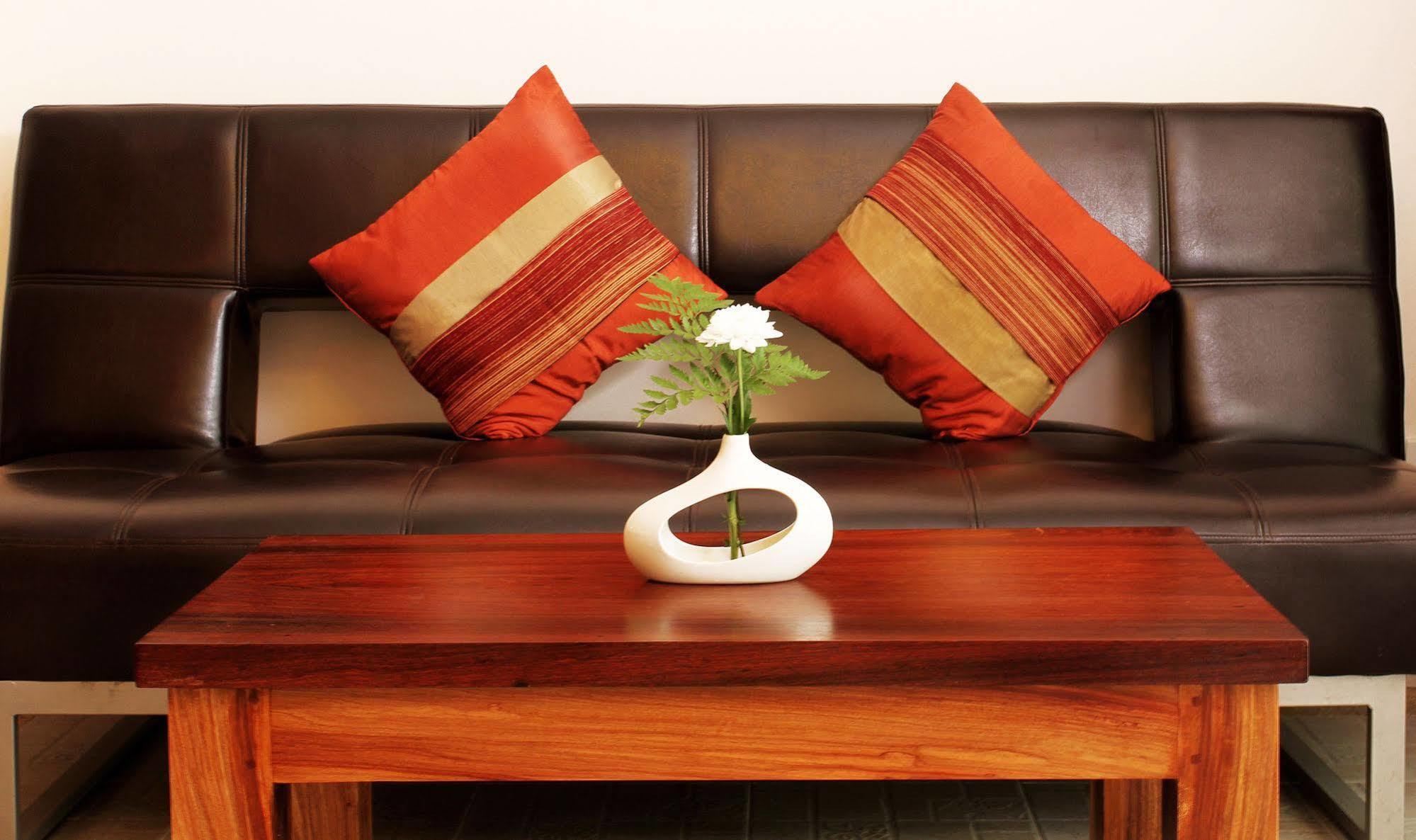 Hotel Baan Pron Phateep Patong