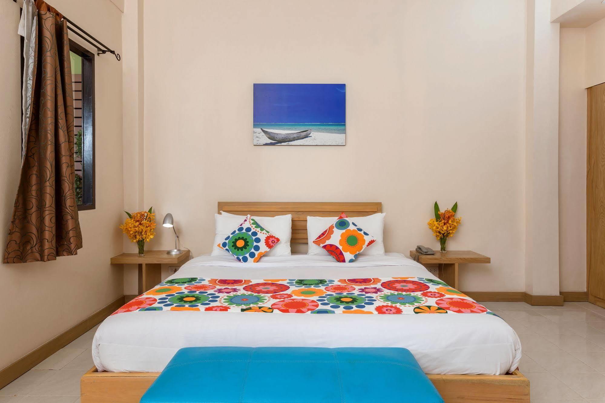Hotel Simply Kata Beach (Phuket)