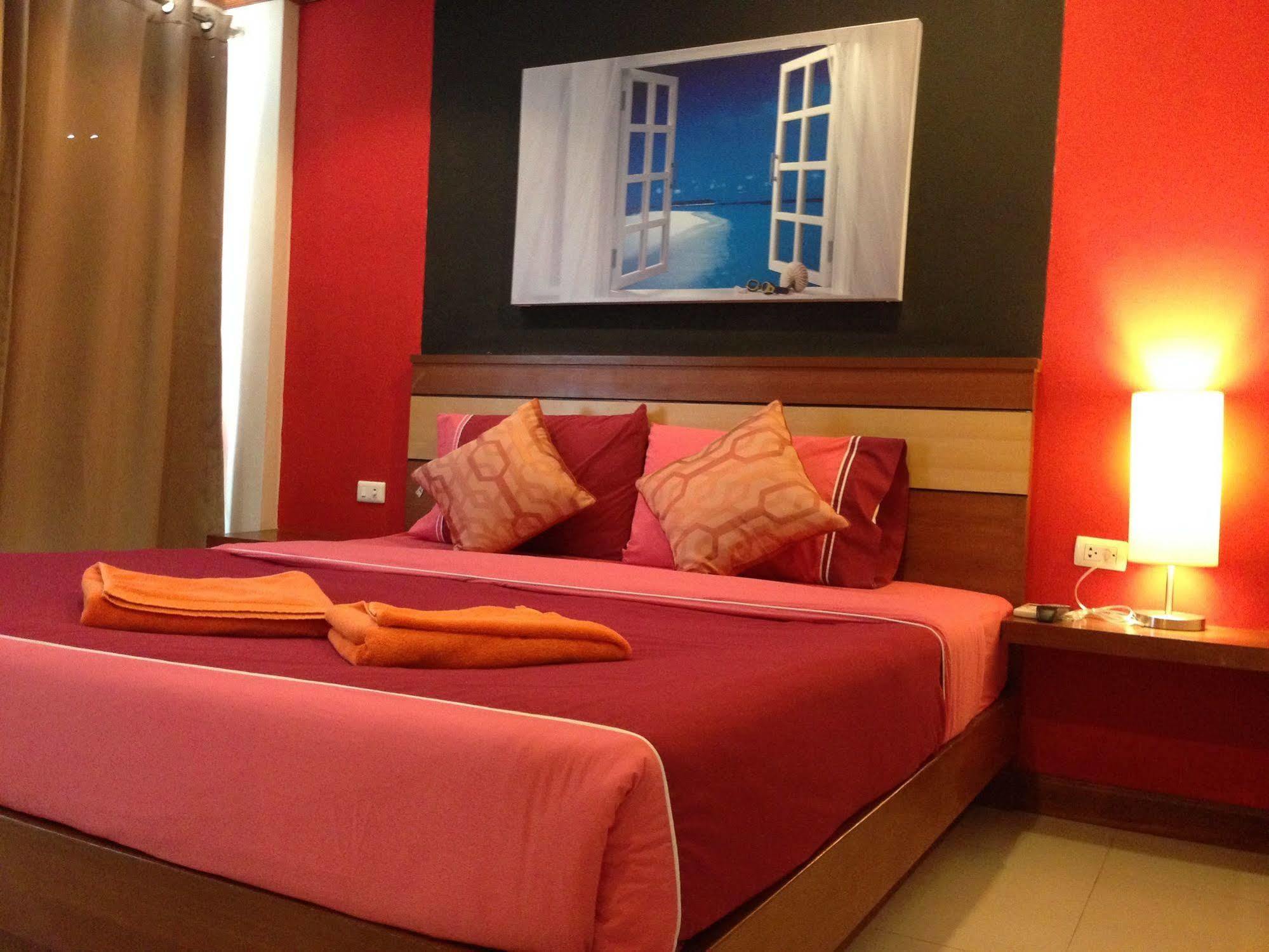Onibaku Hotel 2*
