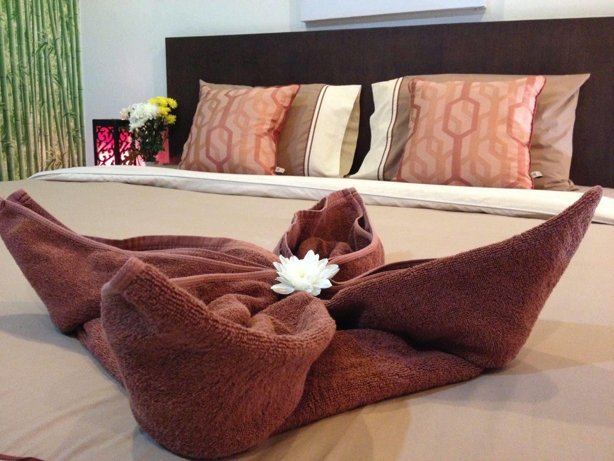 Onibaku Hotel 2*