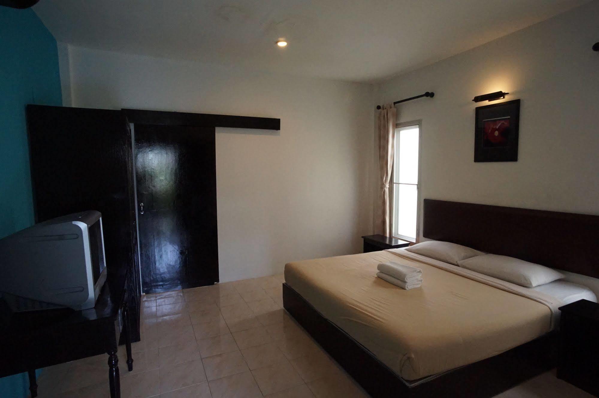 Phuket Garden Hotel 3*