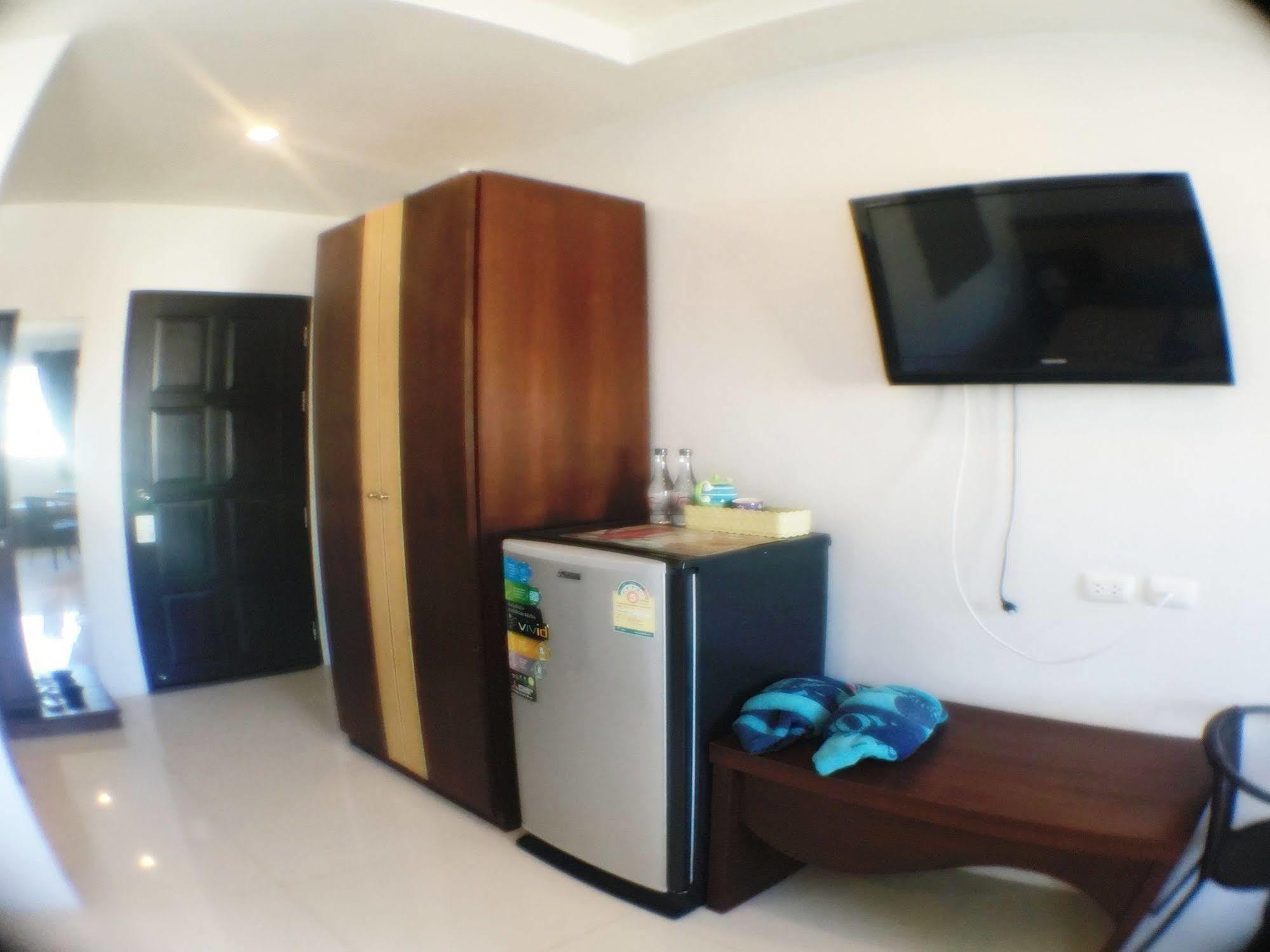 I-kroon Cafe & Hotel Patong