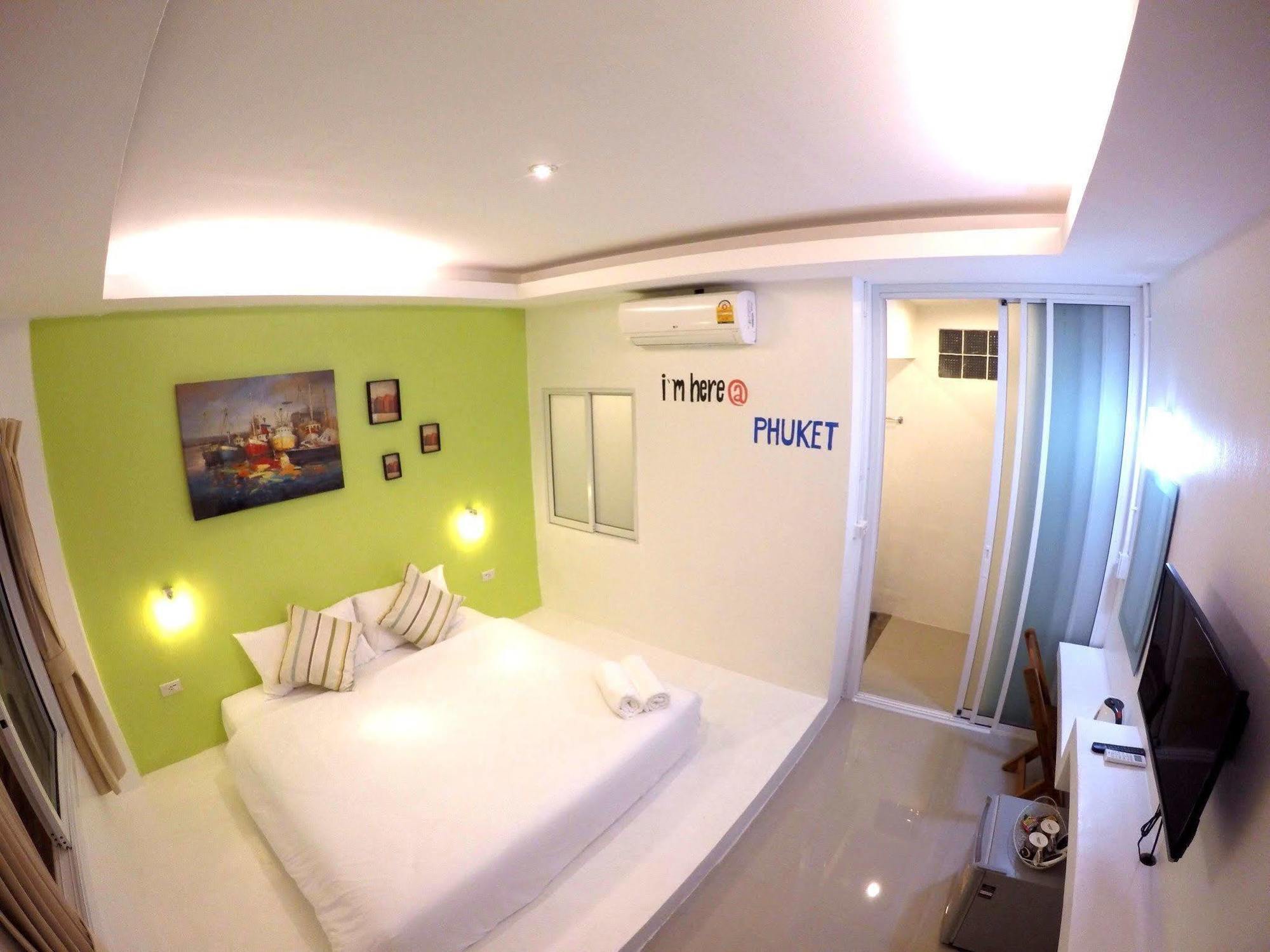 Hotel At We 2*