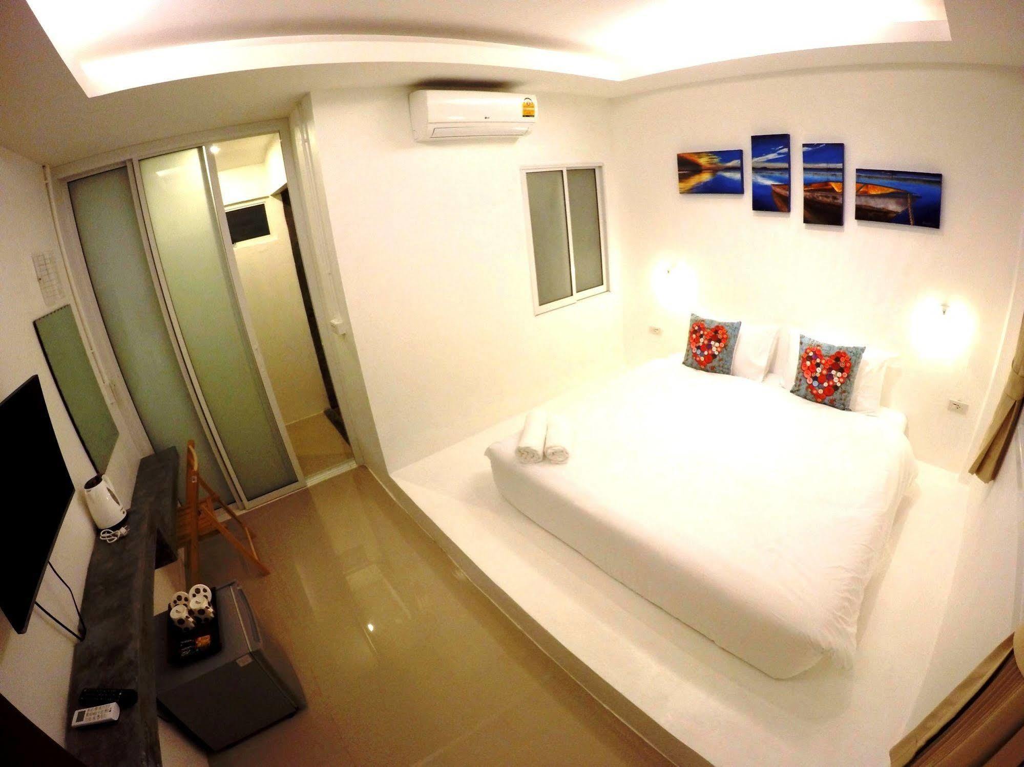 Hotel At We Patong