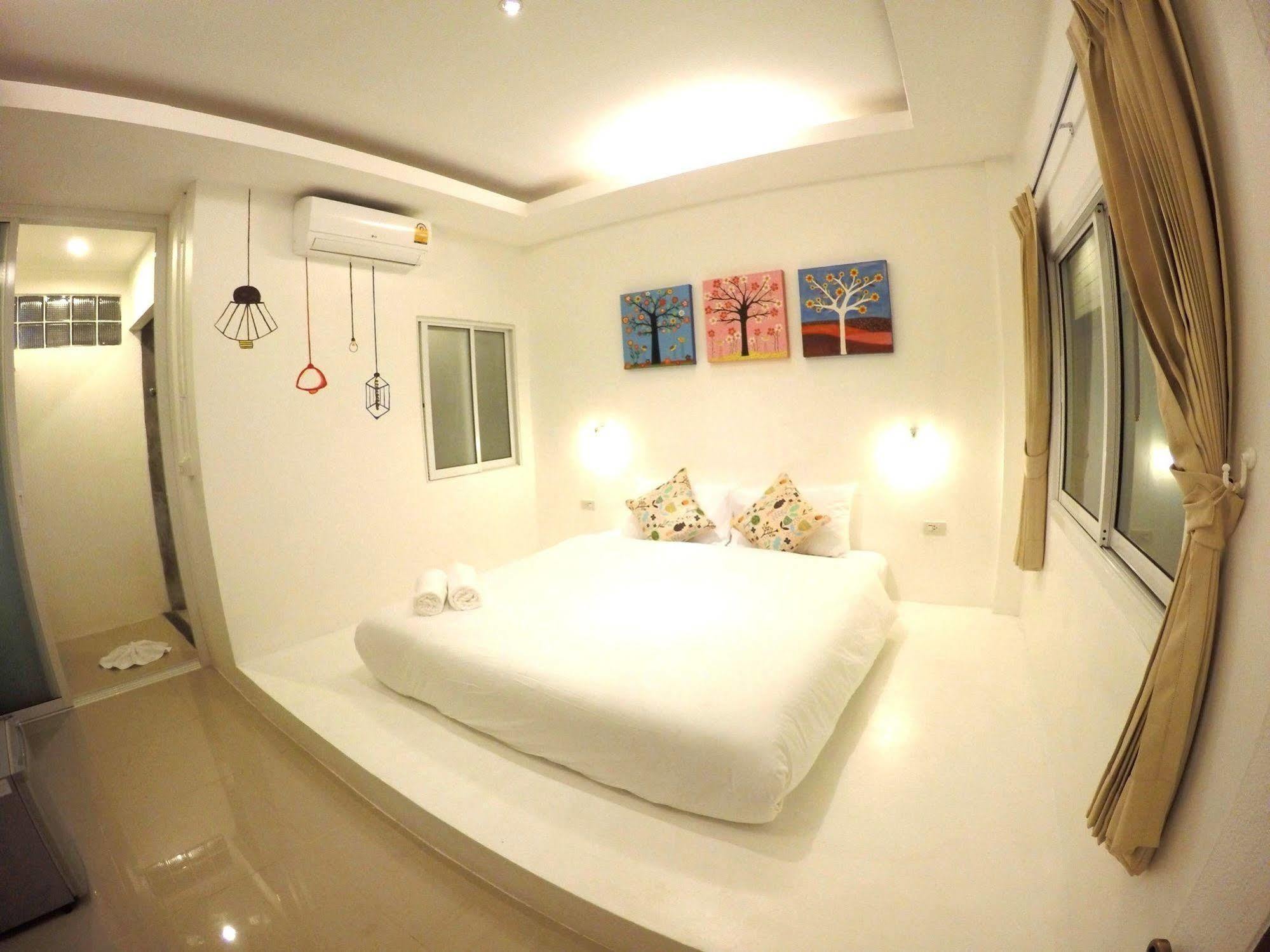 At We Hotel