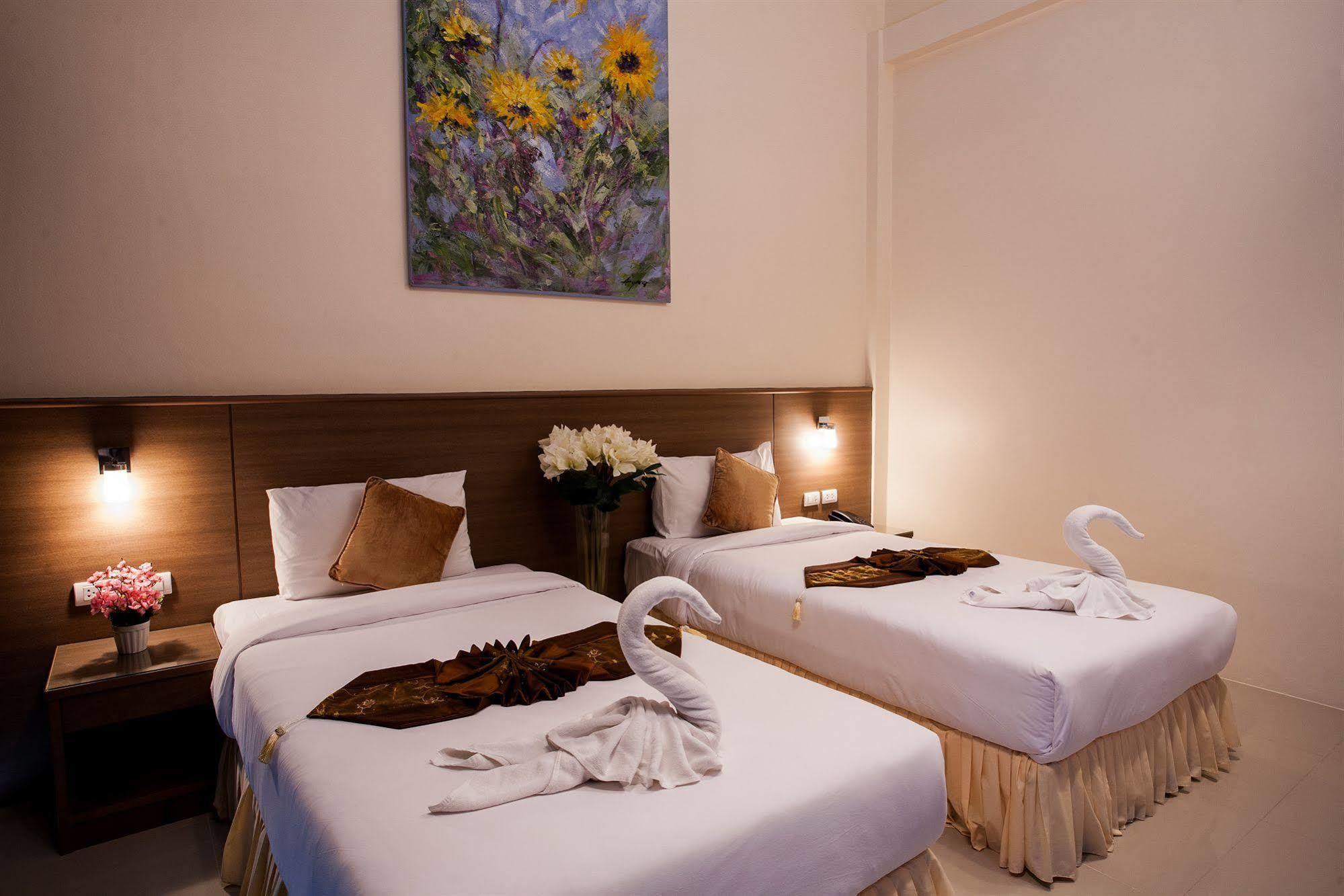 The Wave Patong Sha Hotel 3*